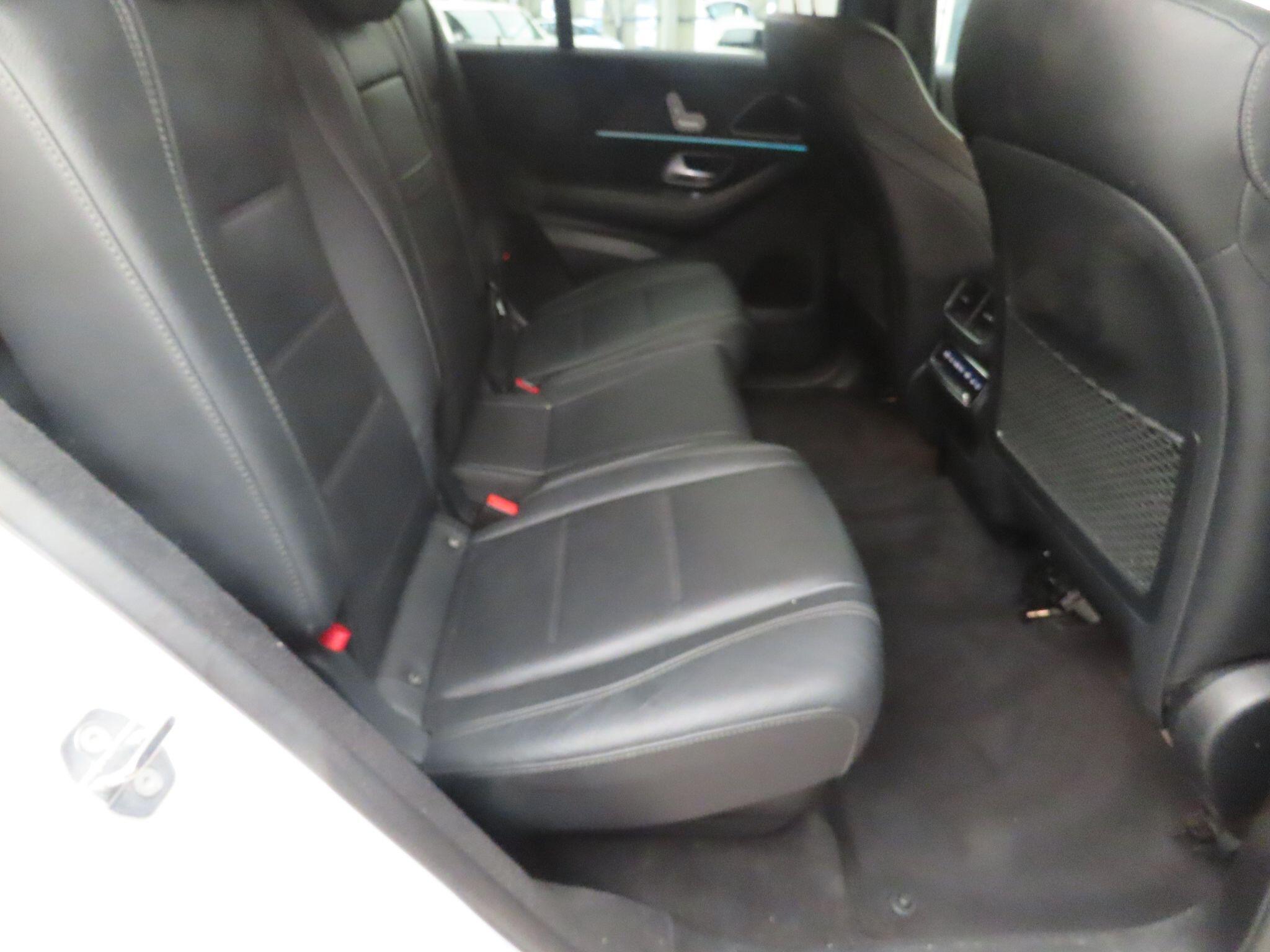 Mercedes-Benz GLE view 8