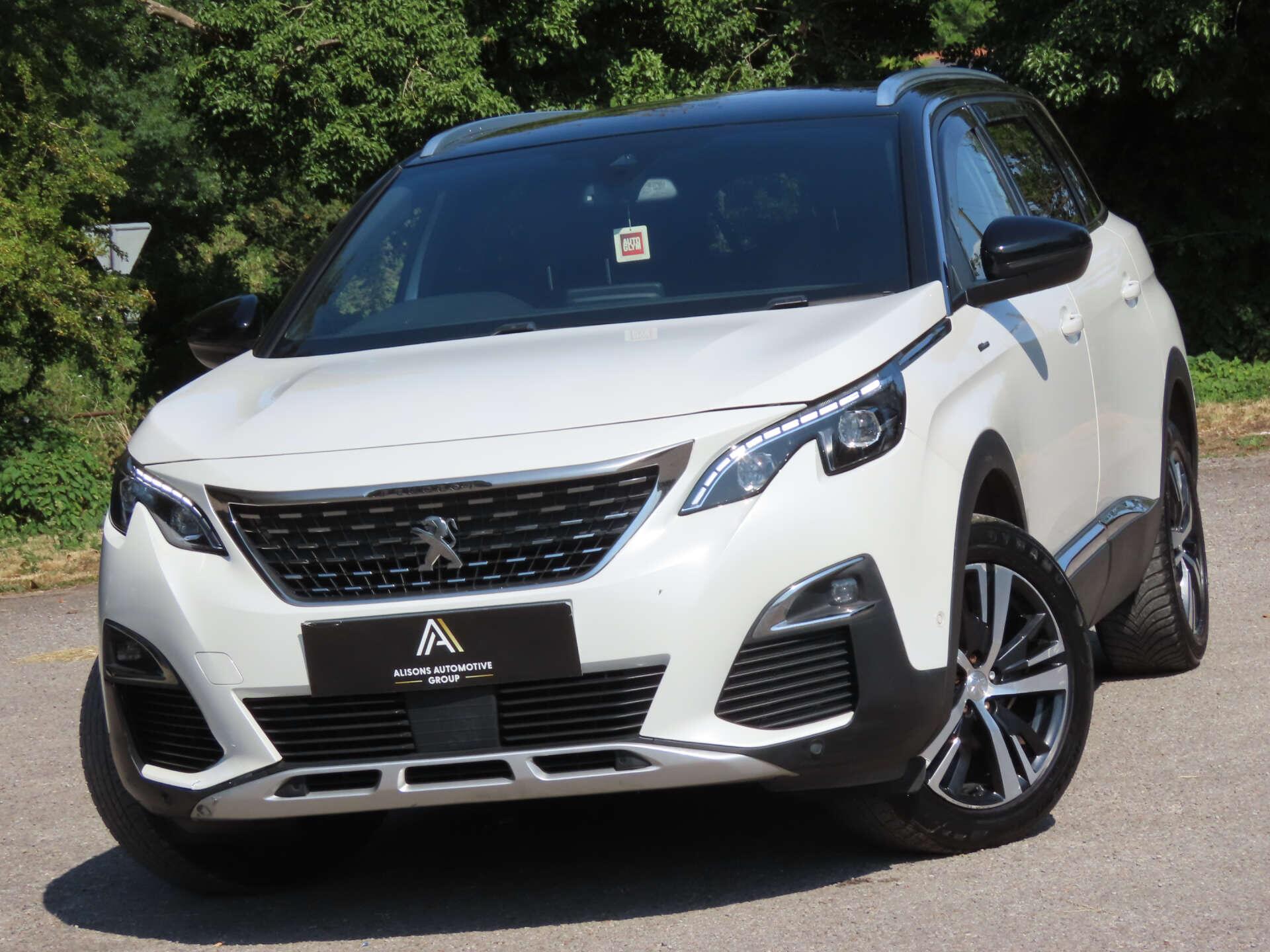 2019 Peugeot 5008 in White for sale