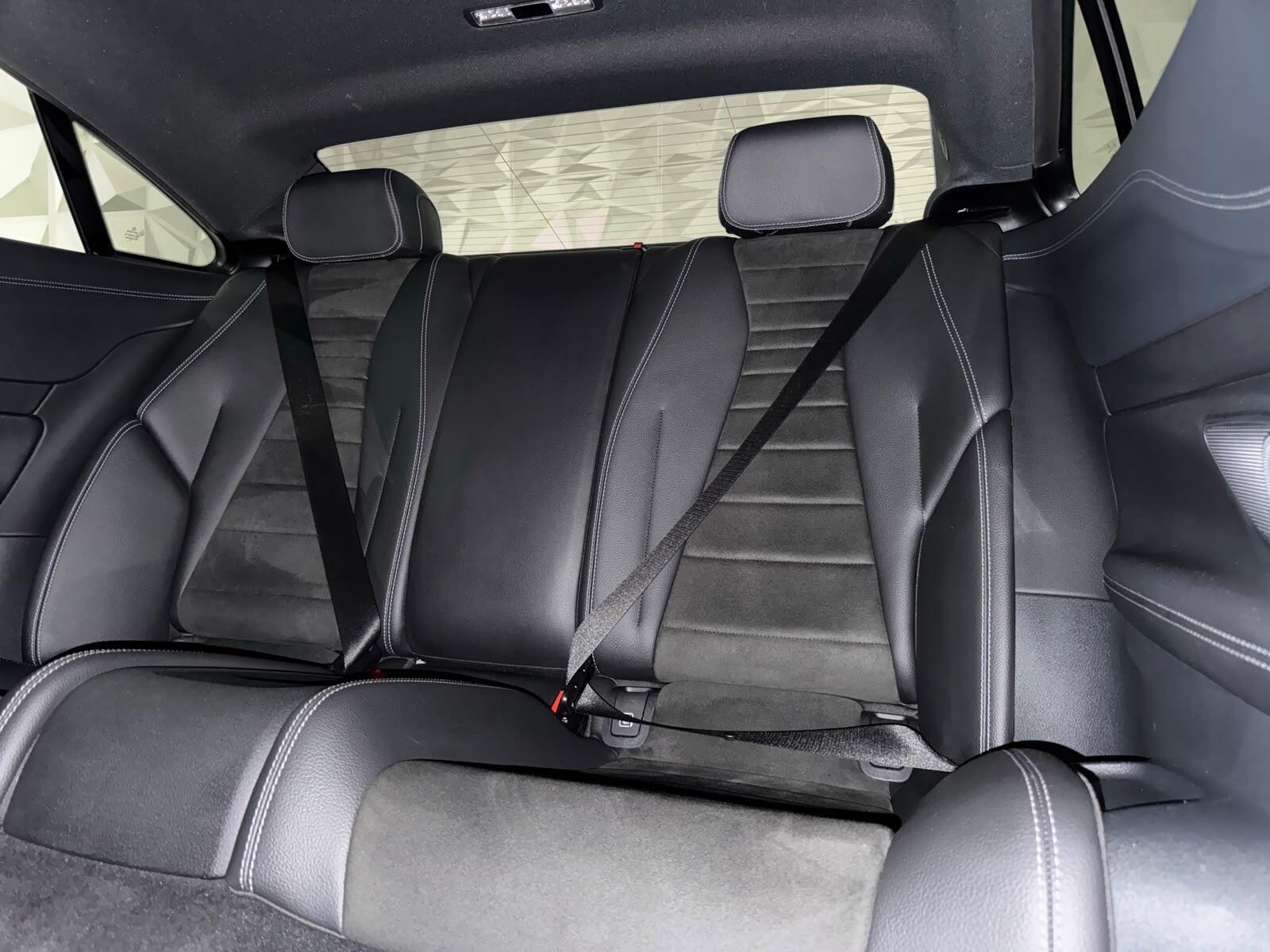 Mercedes-Benz E-Class view 24