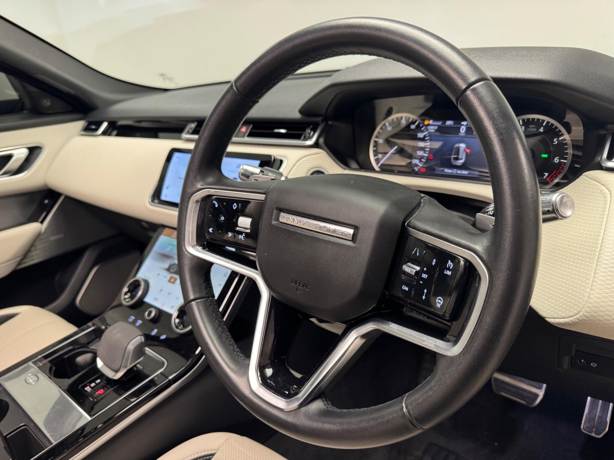 Land Rover Range Rover Velar view 29