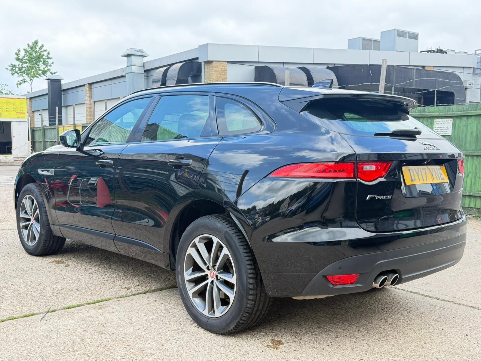 Jaguar F-Pace view 5