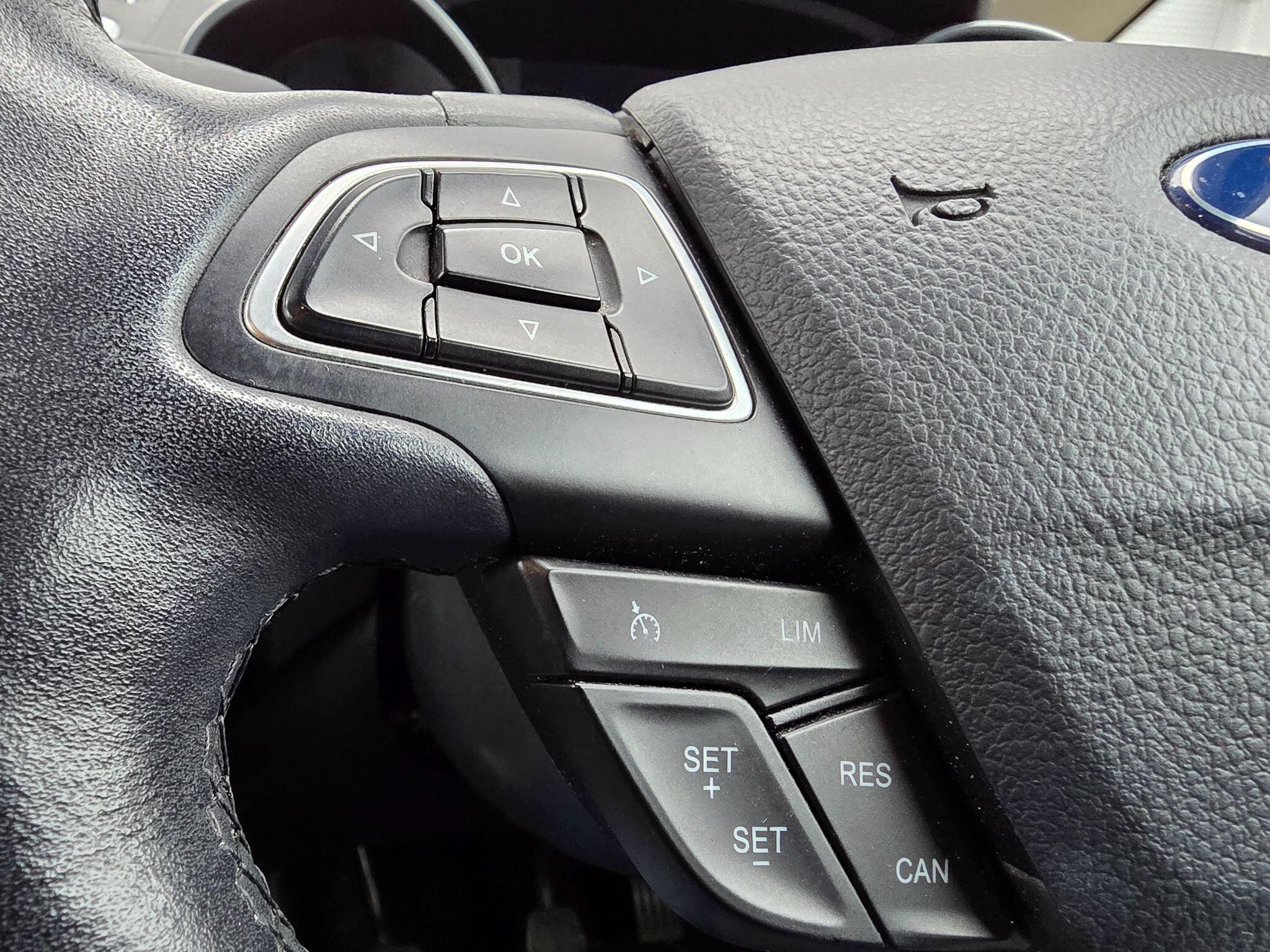 Ford C-Max view 16