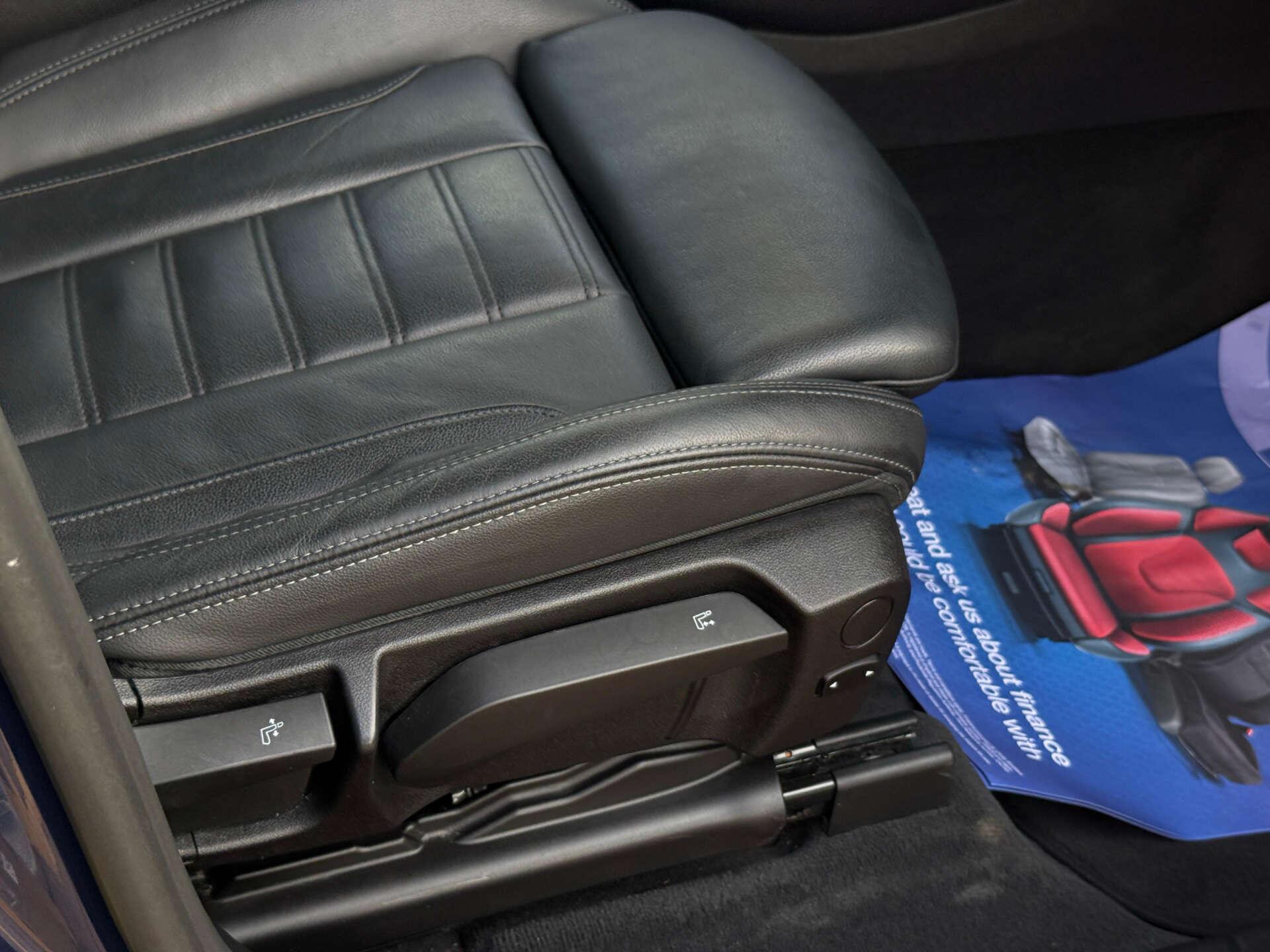 BMW X3 view 26