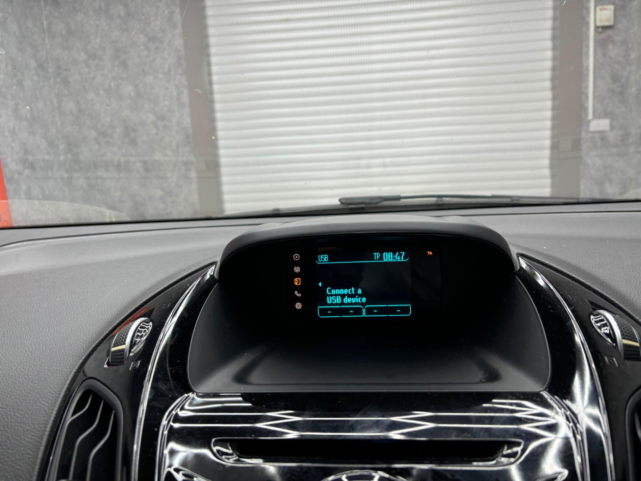Ford B-Max view 16