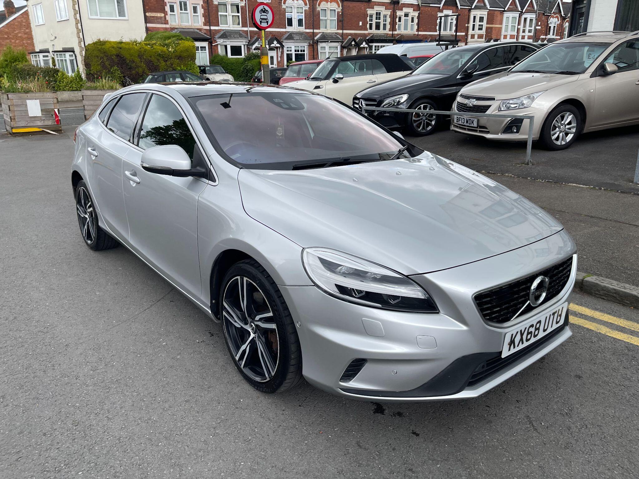 Volvo V40 view 6