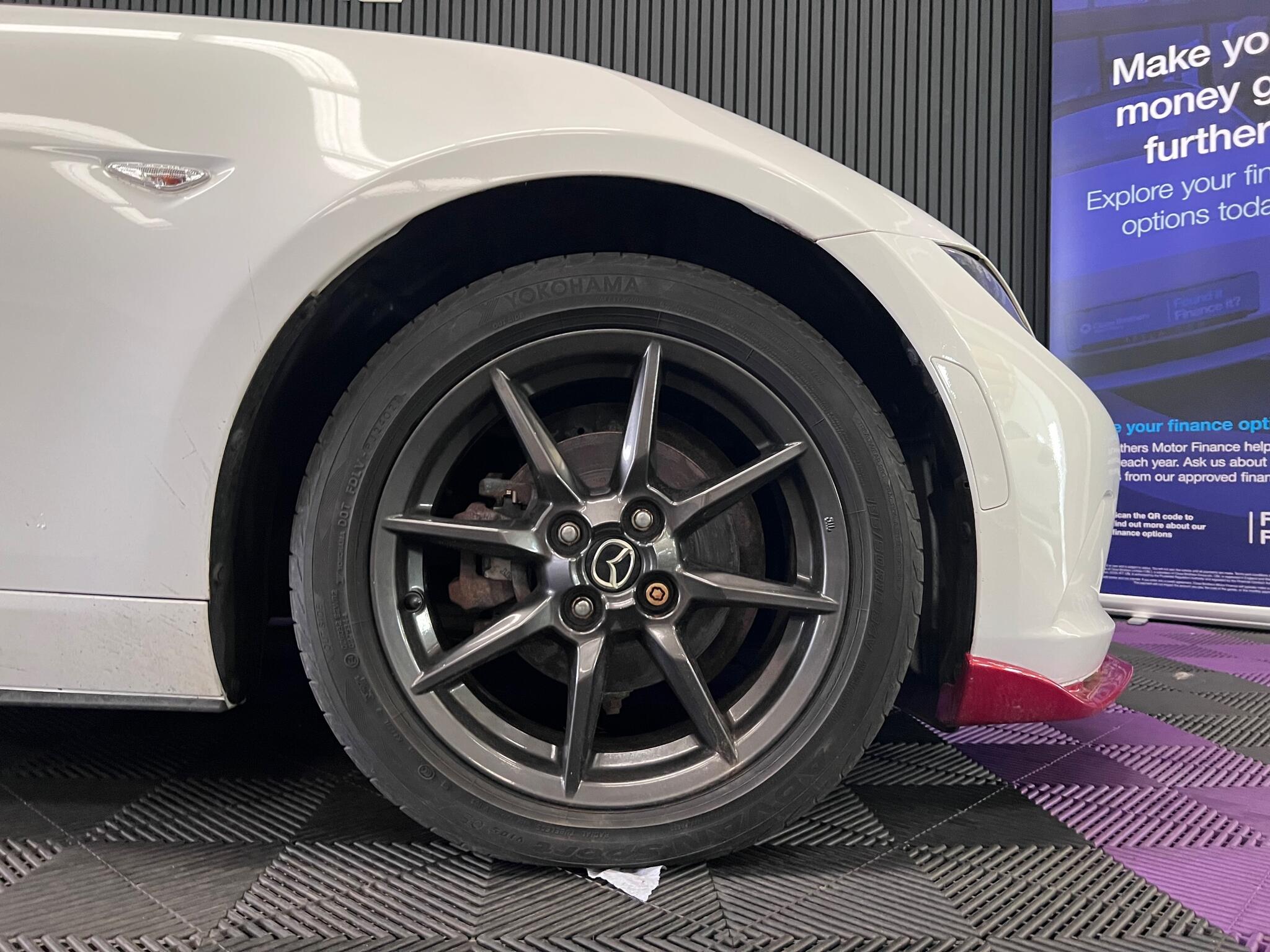 Mazda MX-5 view 41