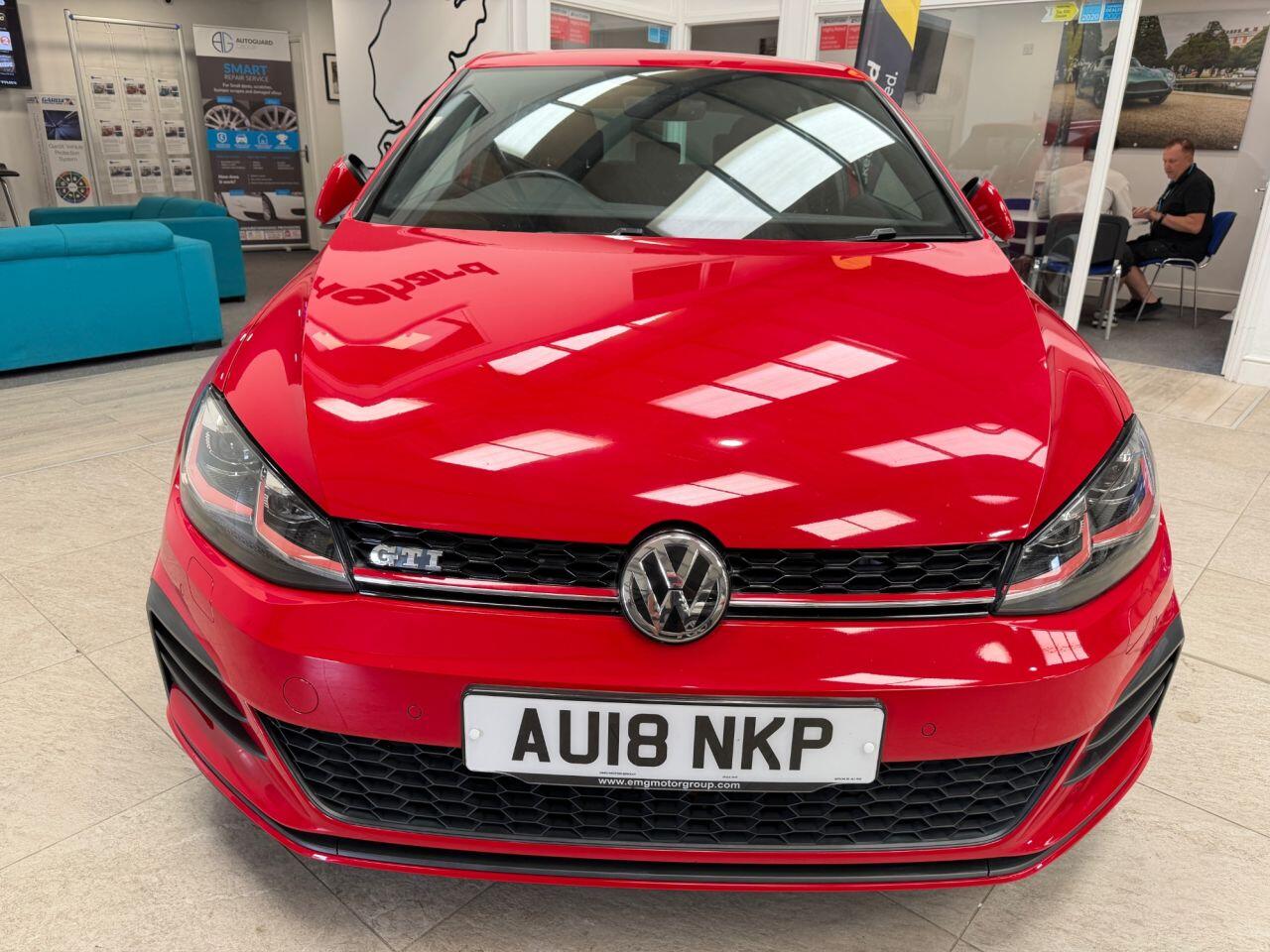 Volkswagen Golf view 9