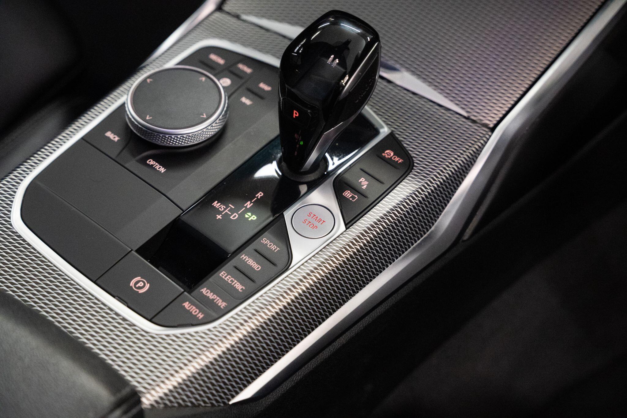 BMW 3 Series view 35