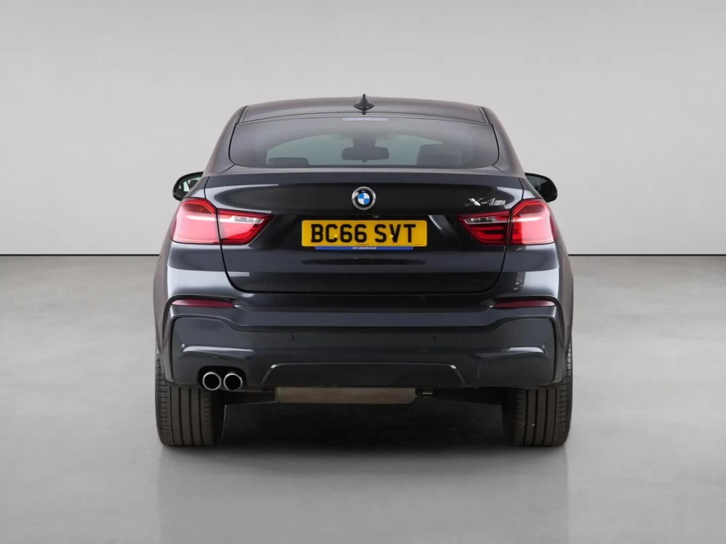 BMW X4 view 7