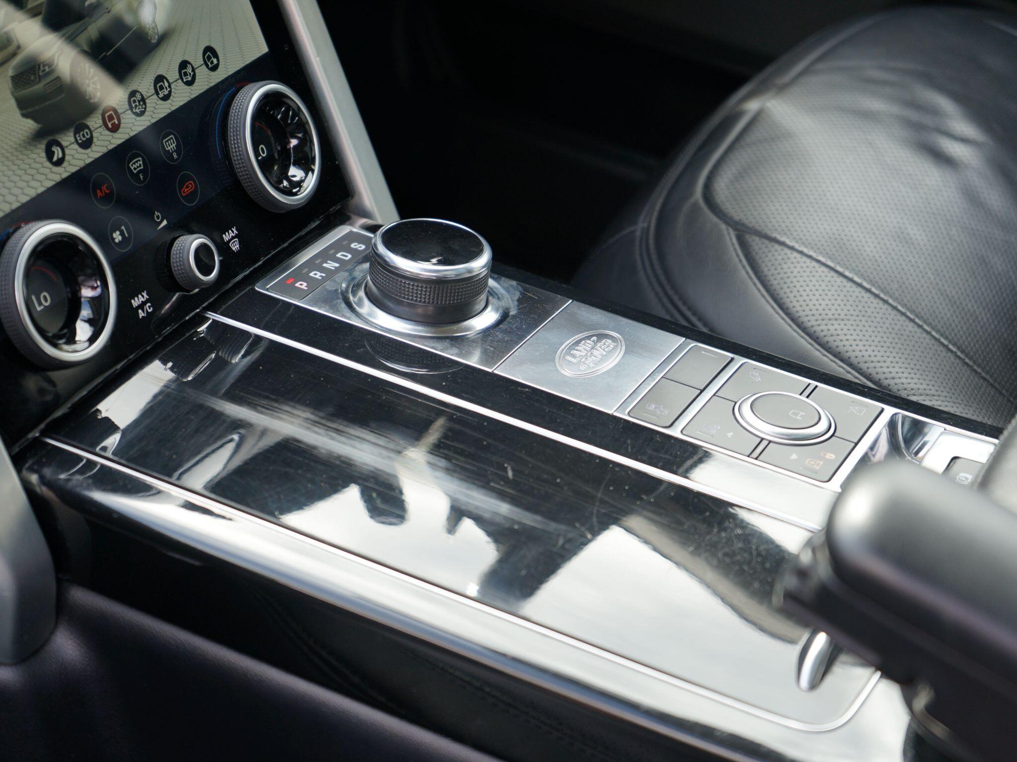 Land Rover Range Rover view 19