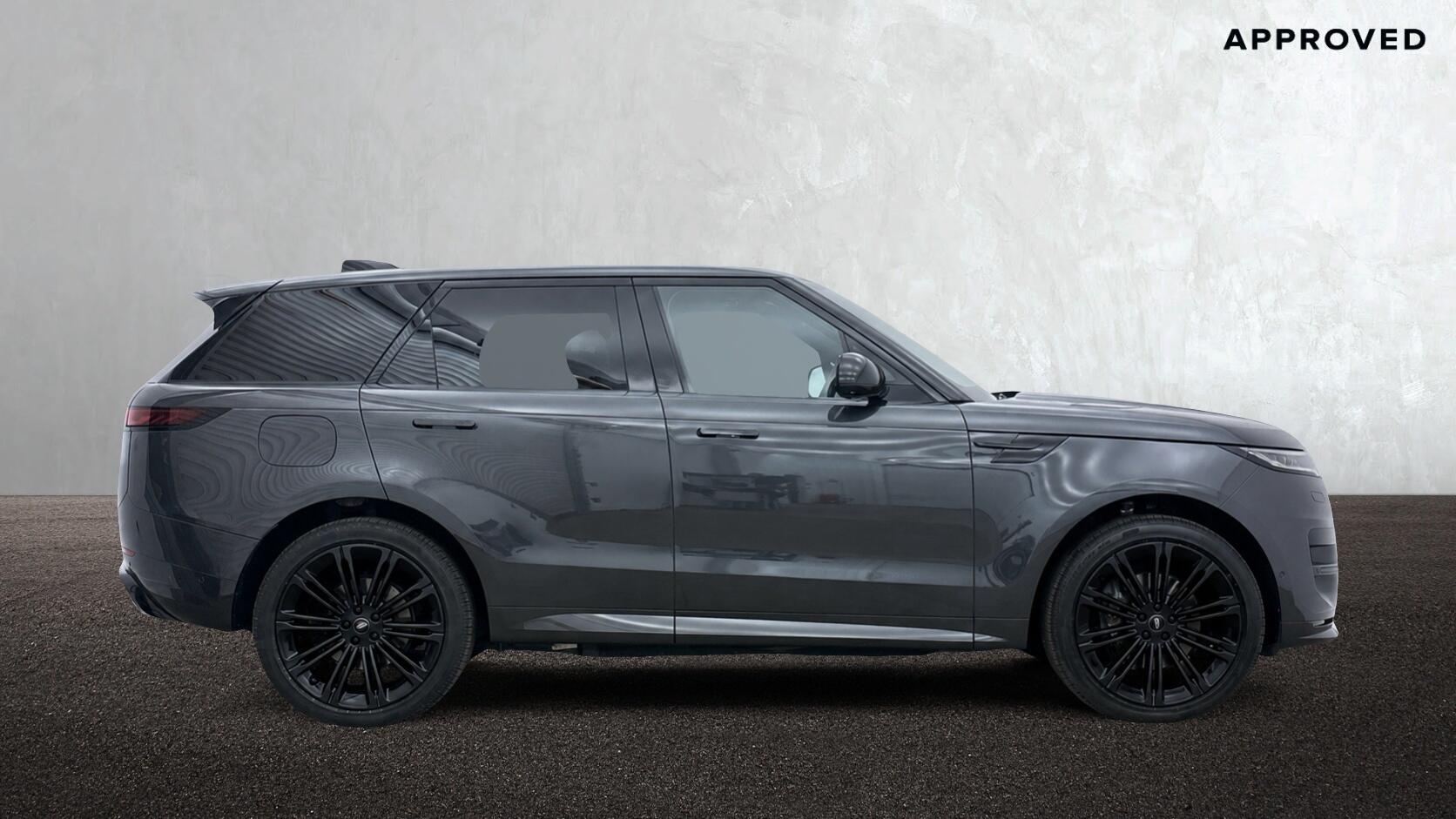 Land Rover Range Rover Sport view 5