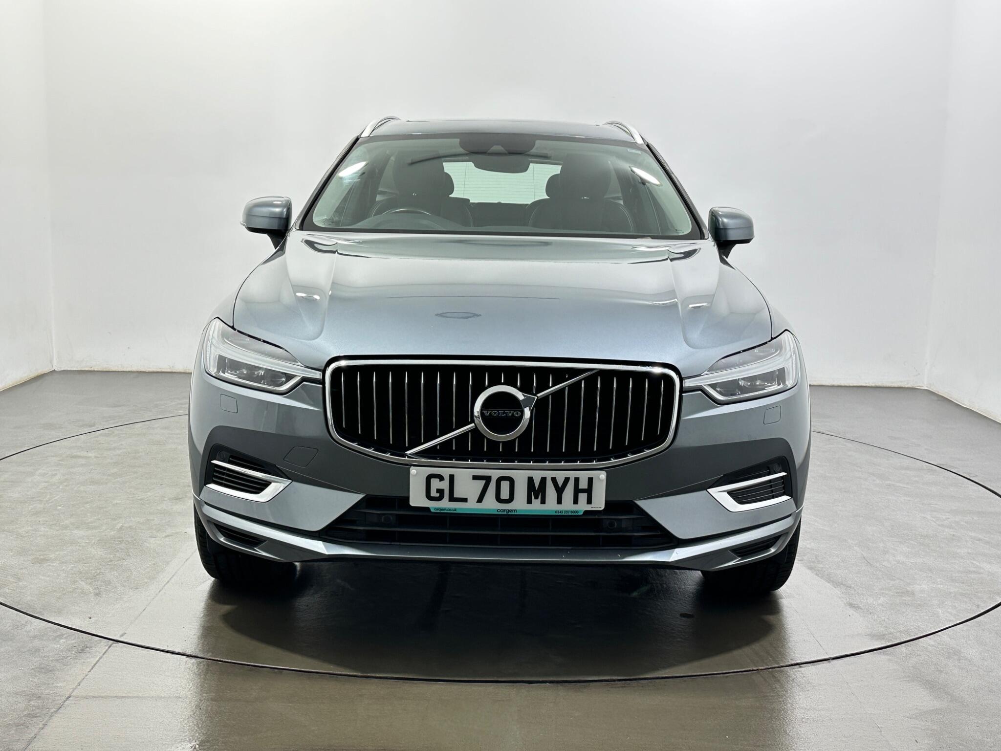 Volvo XC60 view 3