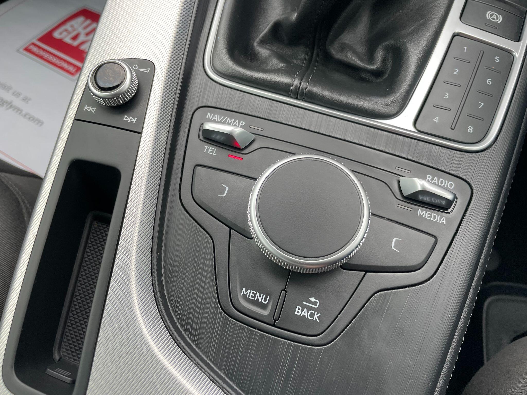 Audi A4 view 26