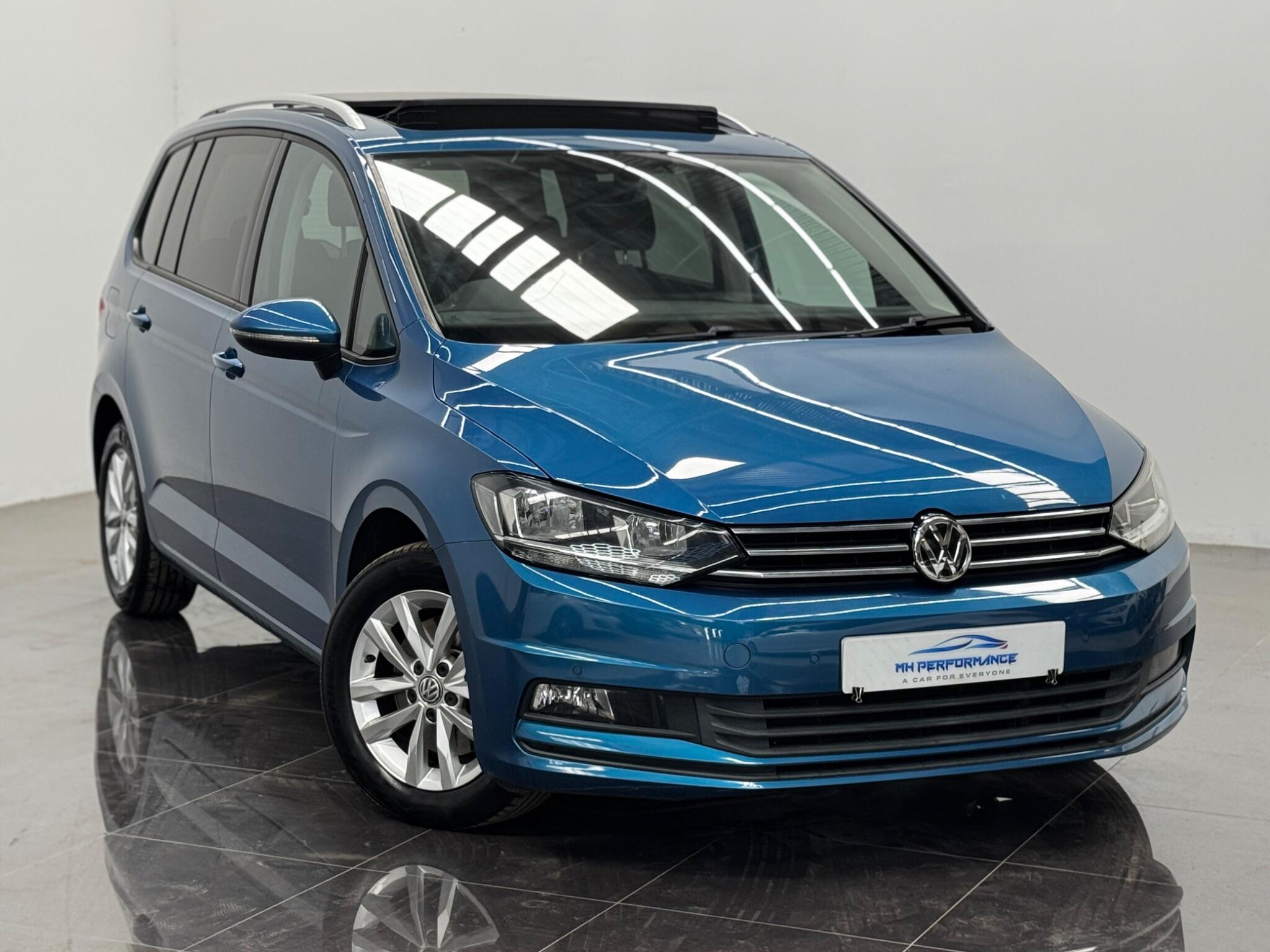 Volkswagen Touran view 63