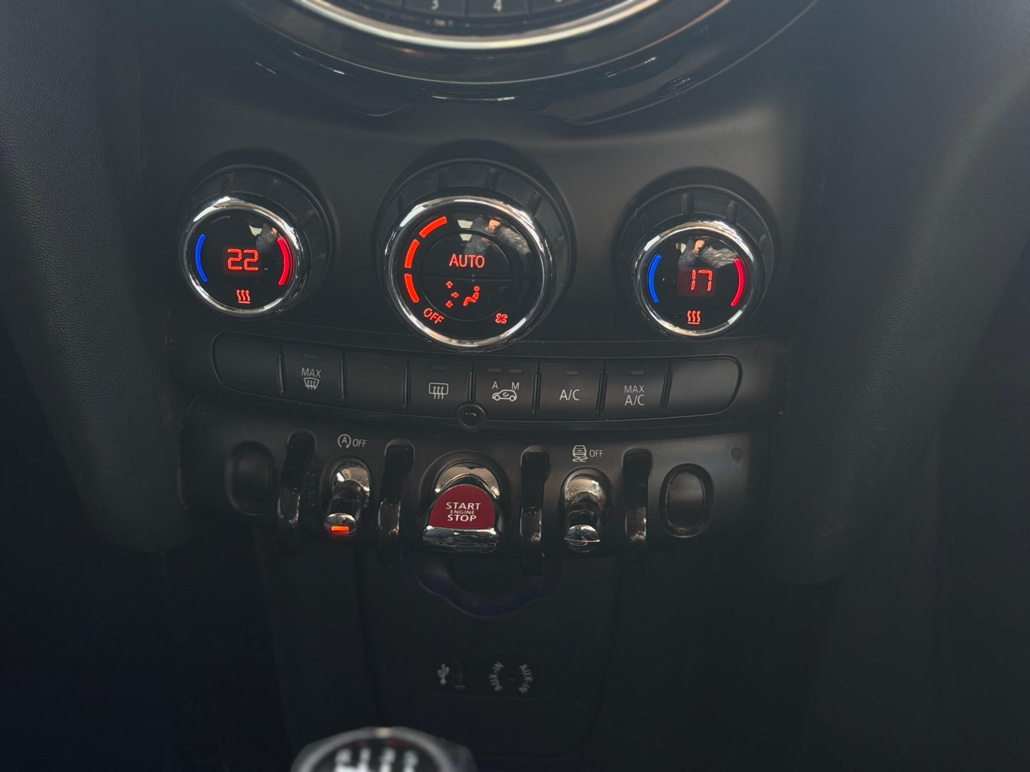 MINI Hatch view 19