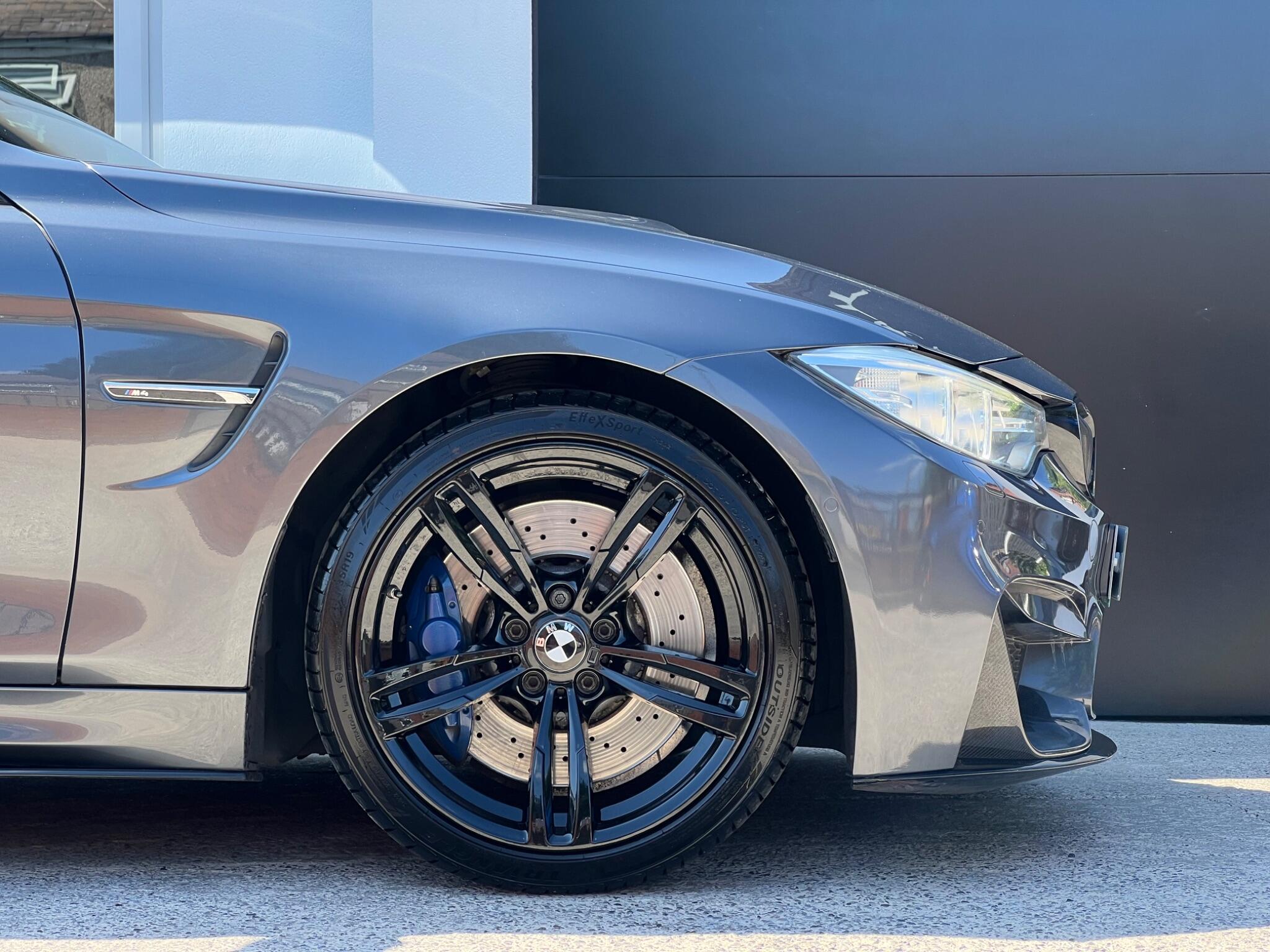 BMW M4 view 8