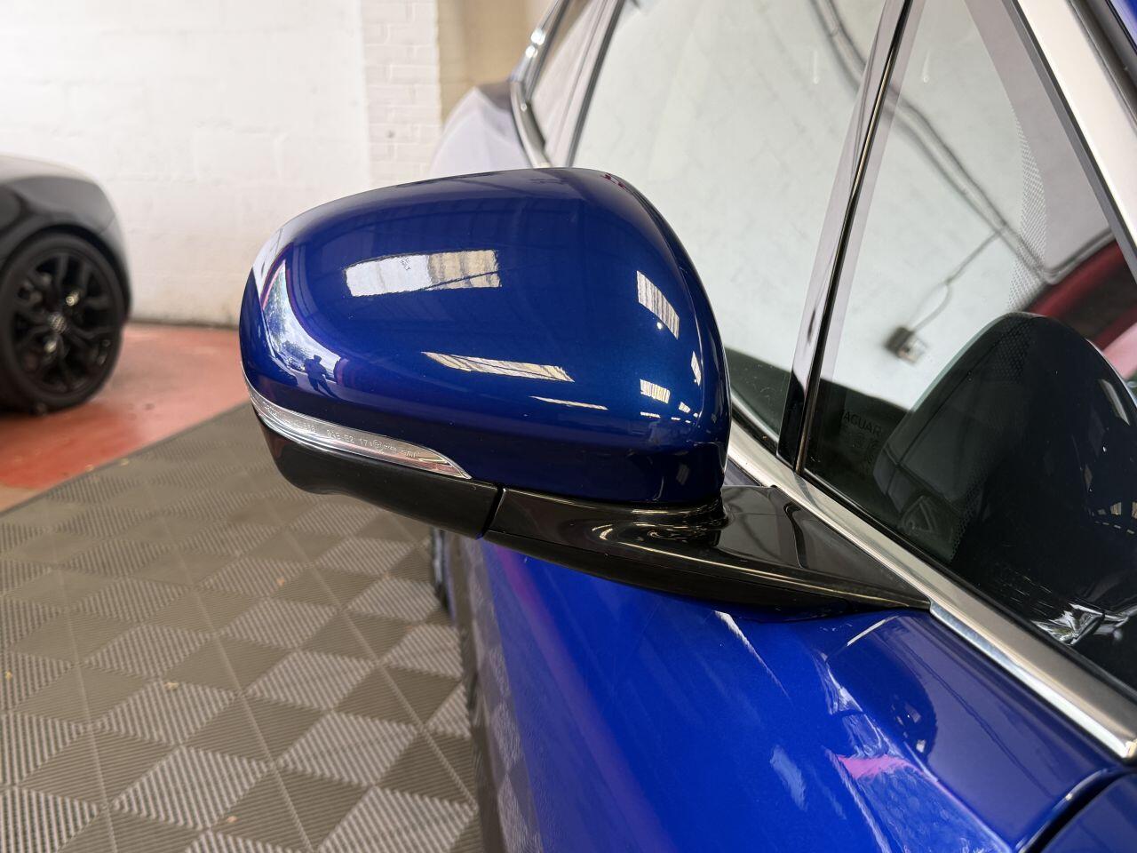 Jaguar I-Pace view 24