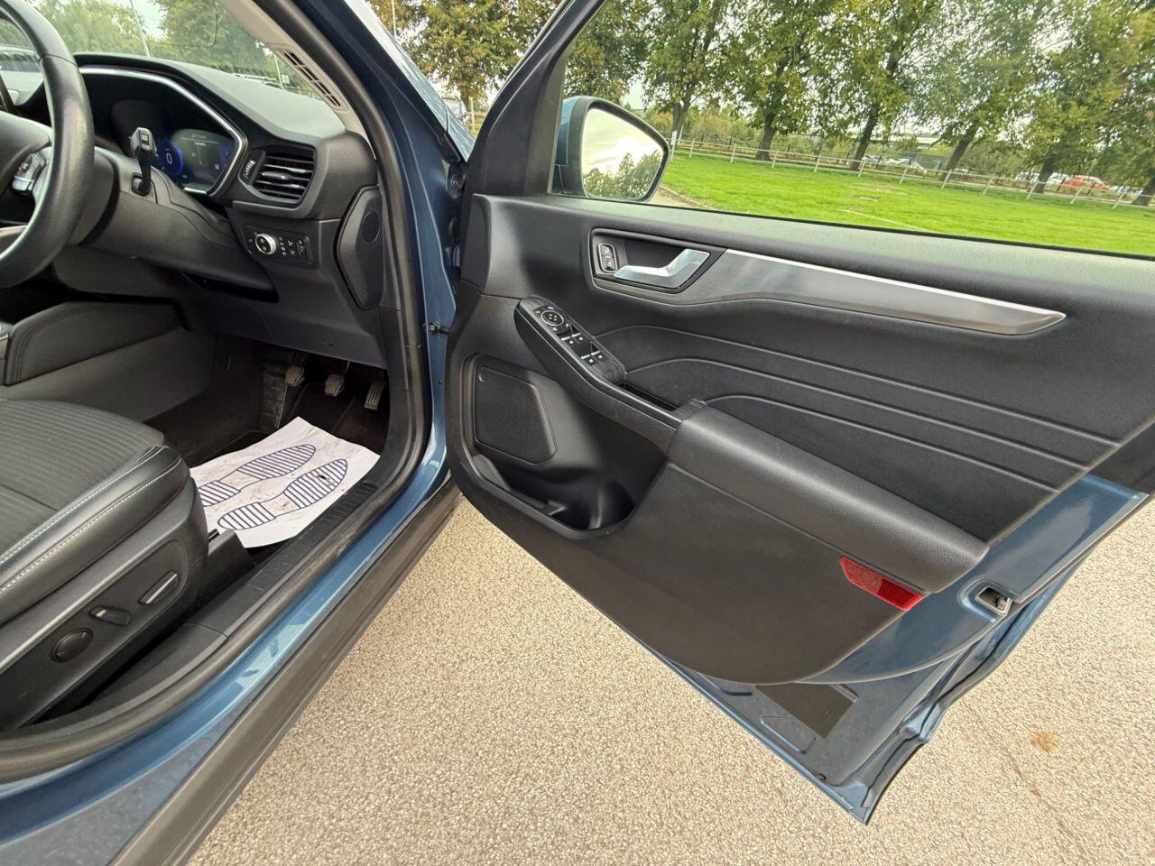 Ford Kuga view 71