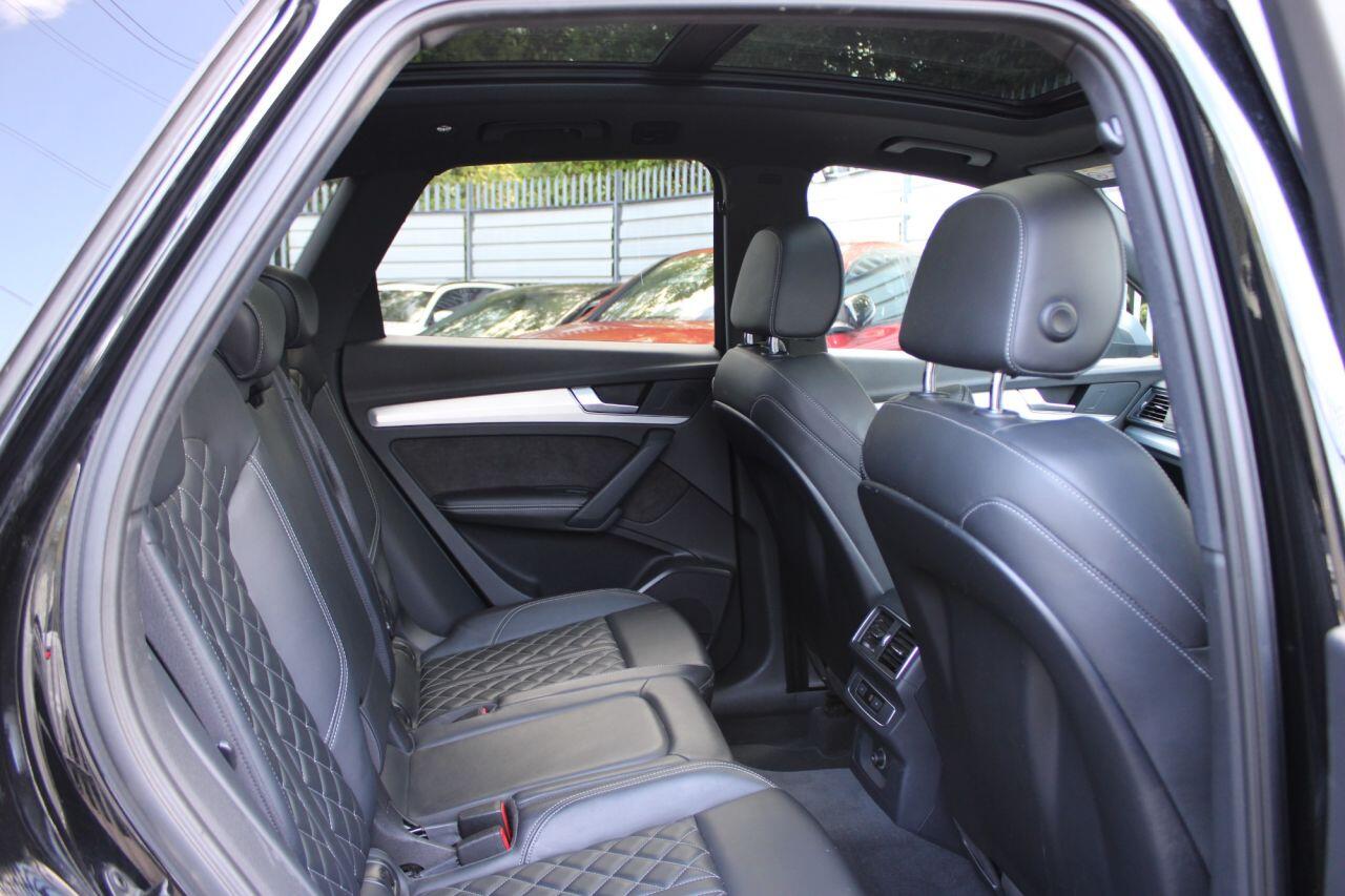 Audi SQ5 view 17