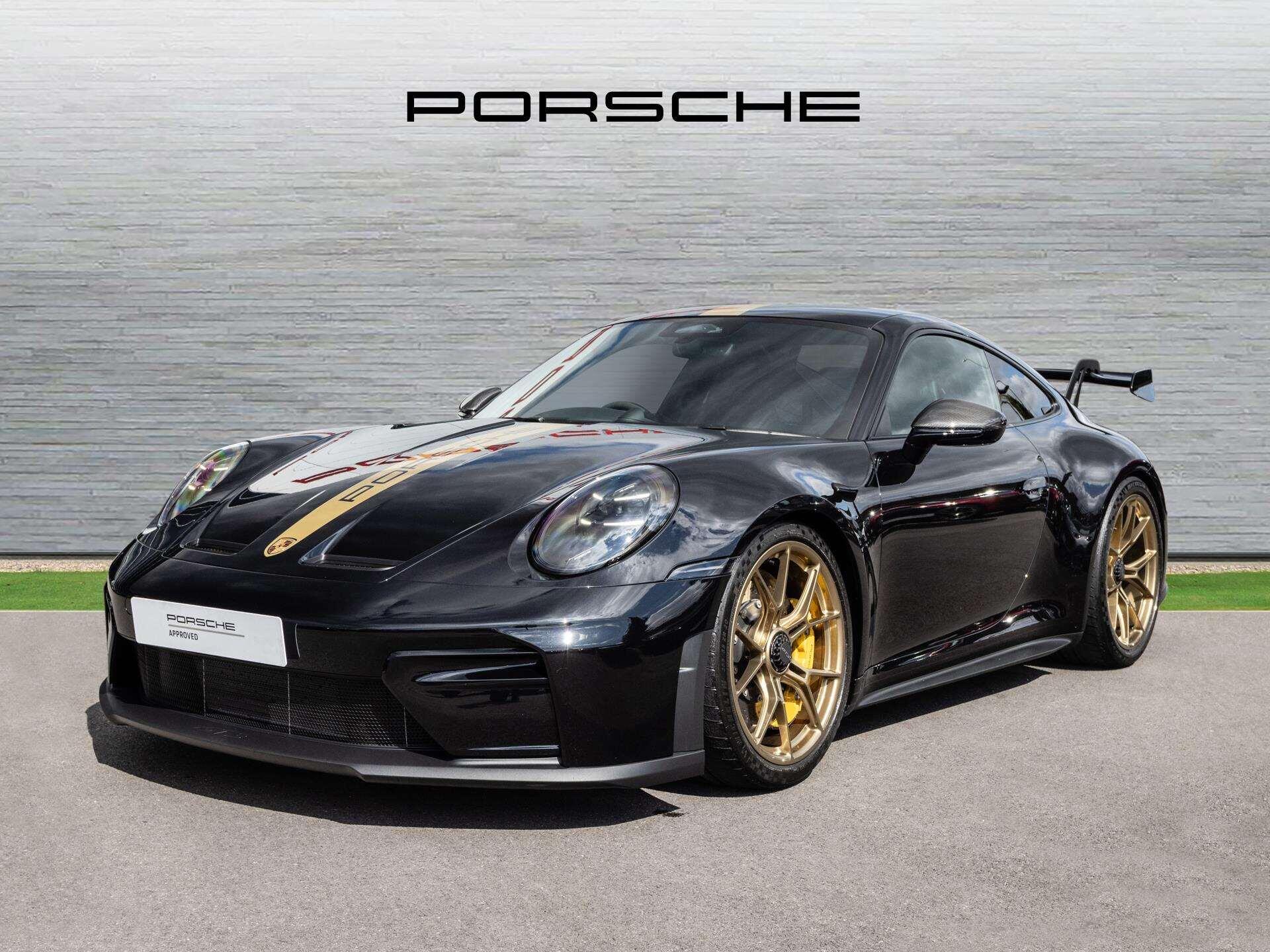 Porsche 911 view 2