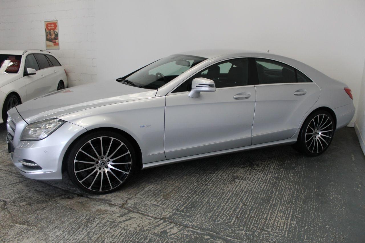 Mercedes-Benz CLS view 4