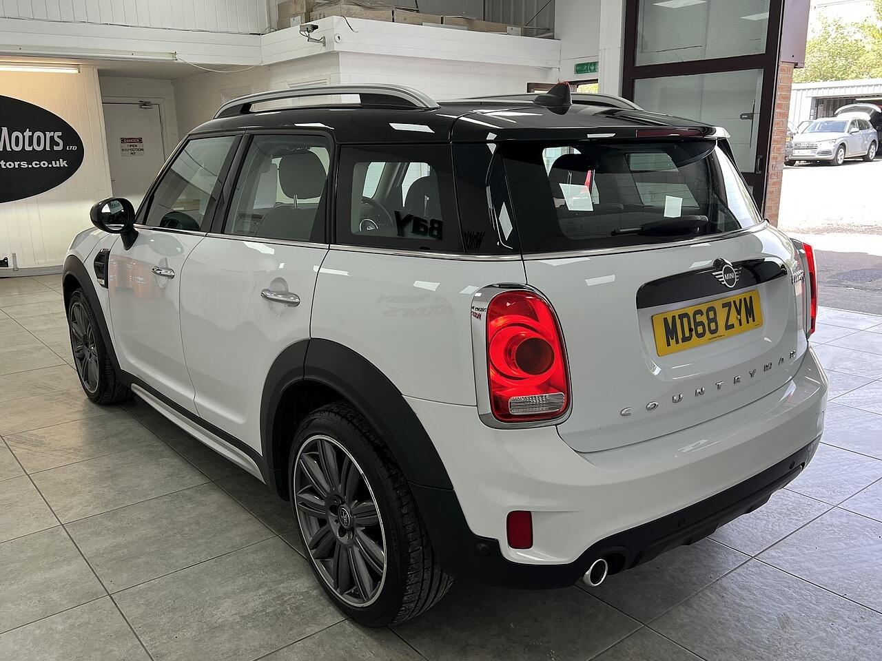 Mini Countryman view 5