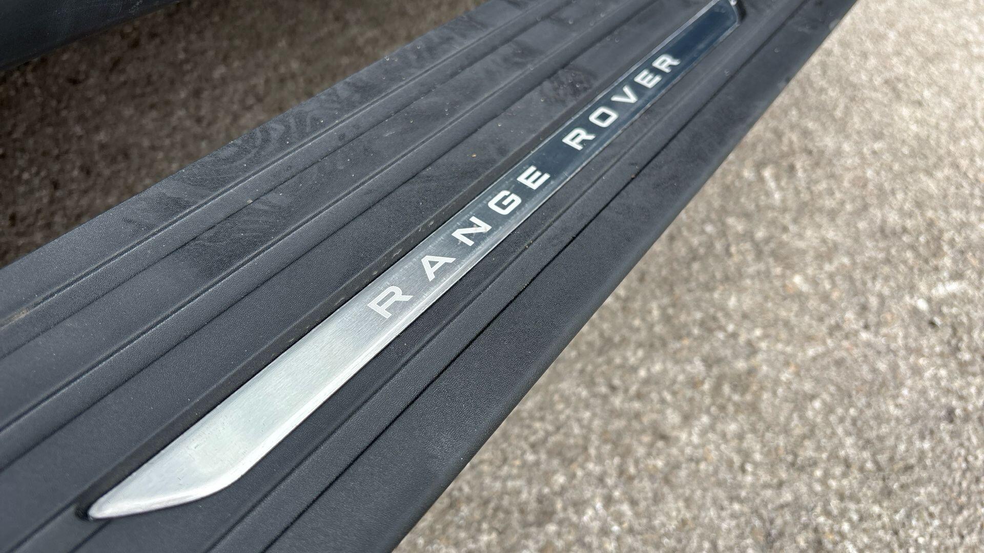 Land Rover Range Rover Sport view 21