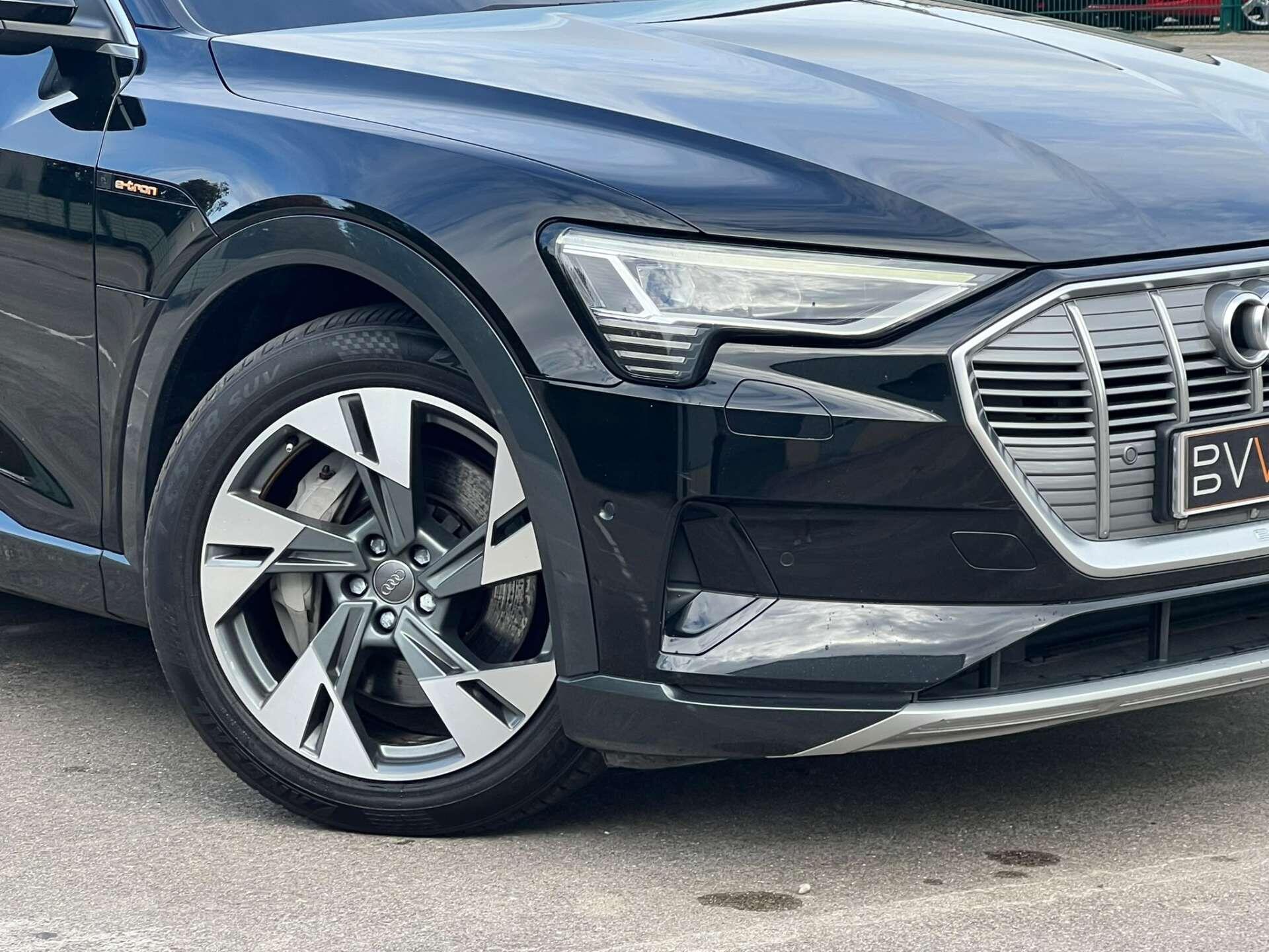 Audi E-Tron view 49