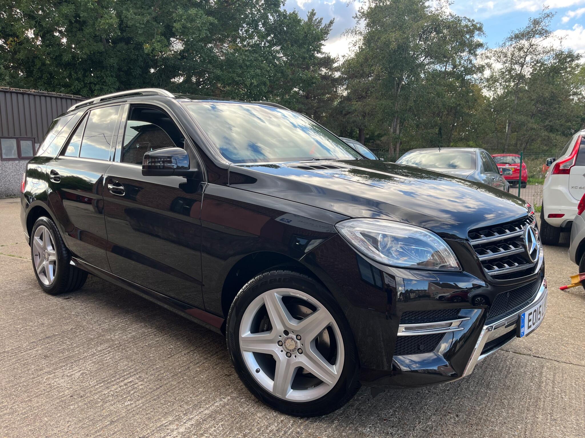 Mercedes-Benz M-Class view 98