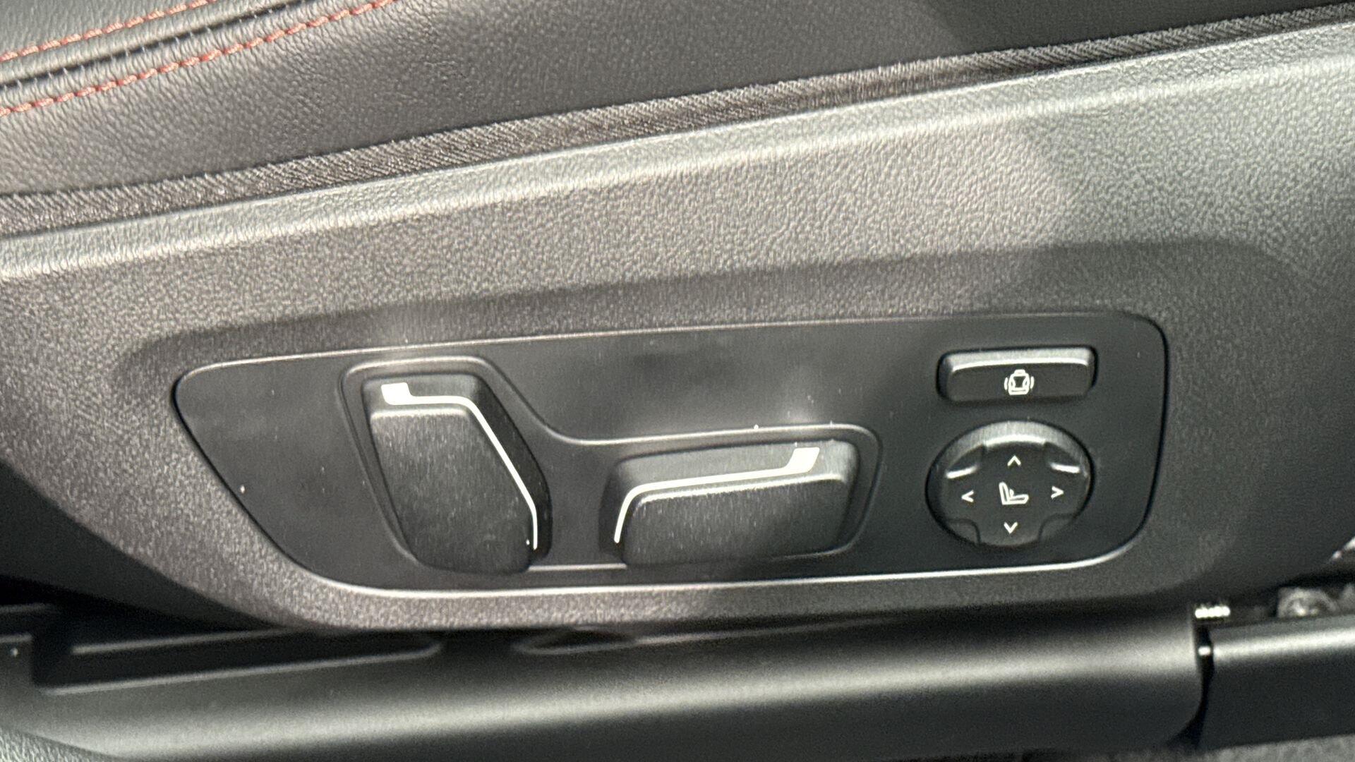 BMW 4 Series view 25