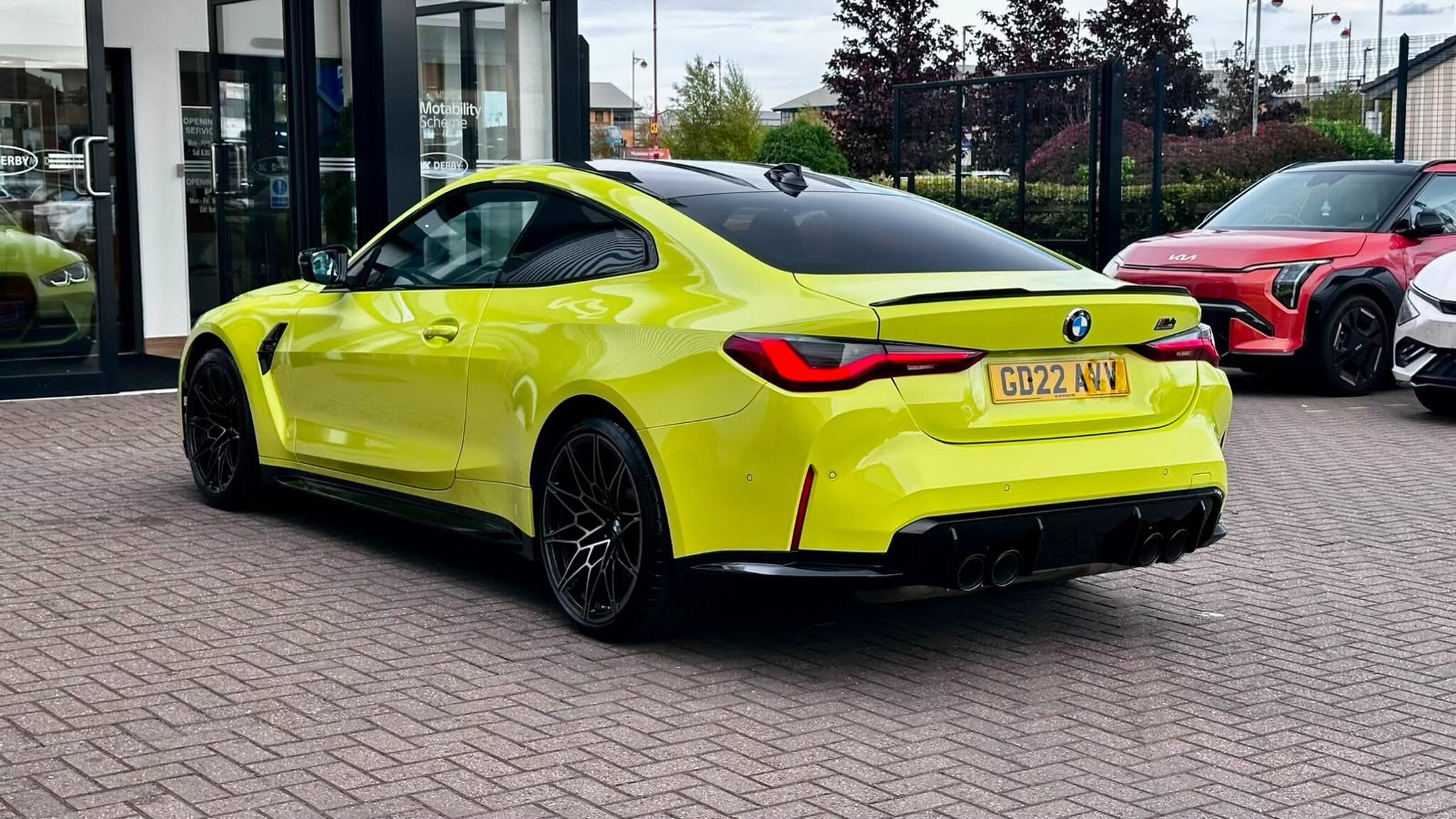BMW M4 view 22