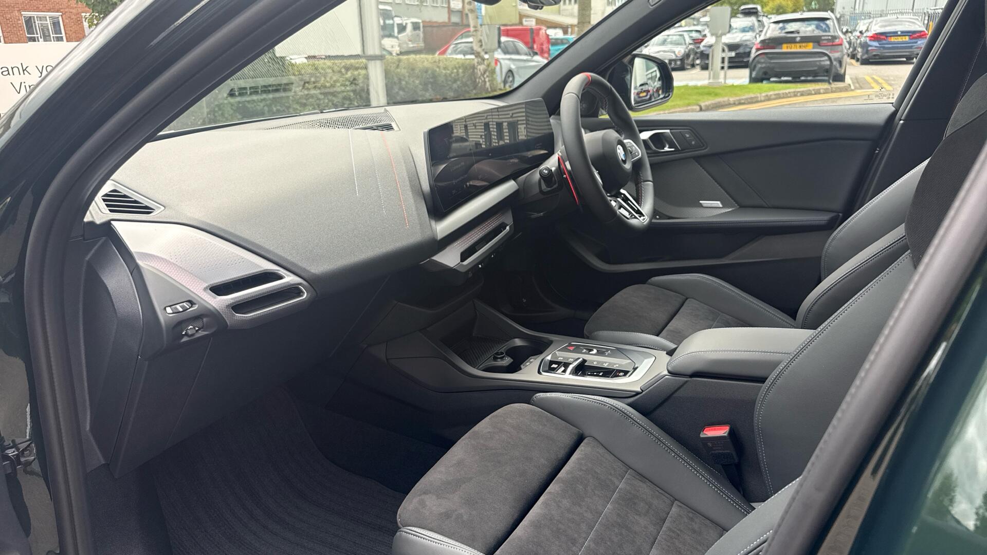 BMW 1 Series view 7
