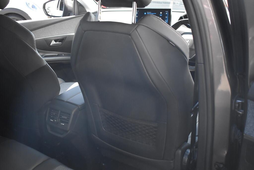 Peugeot 3008 view 32