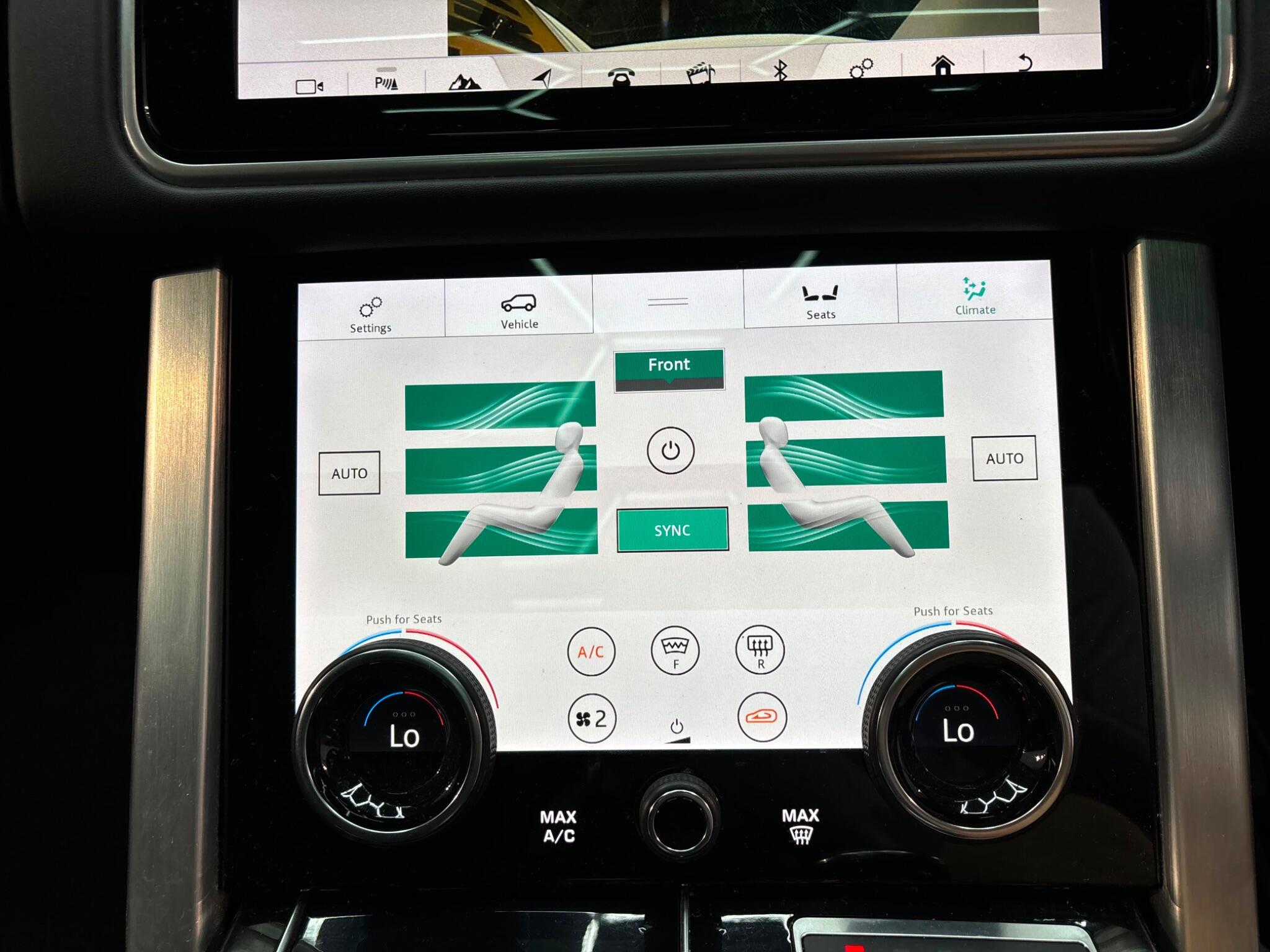 Land Rover Range Rover view 21