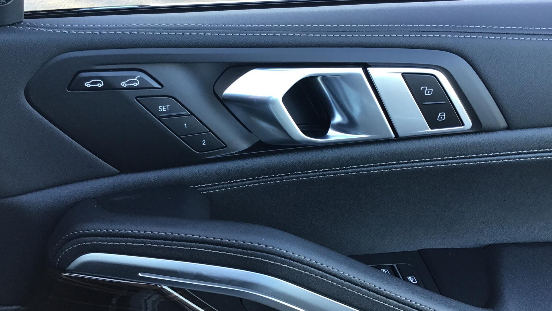 BMW X6 view 26