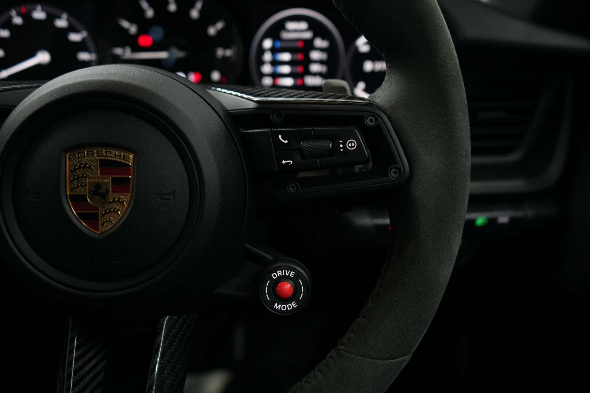 Porsche 911 view 56