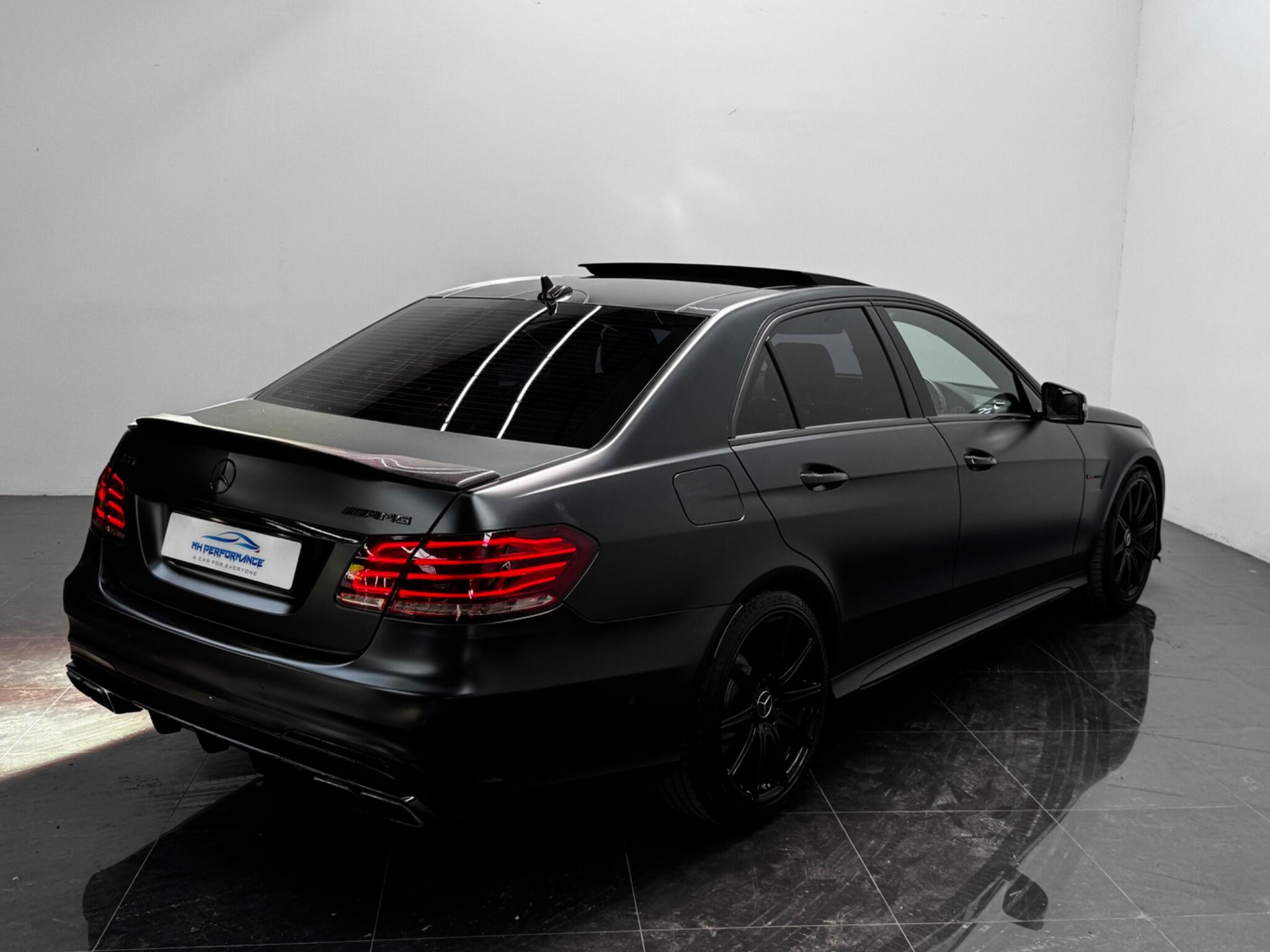 Mercedes-Benz E-Class view 57