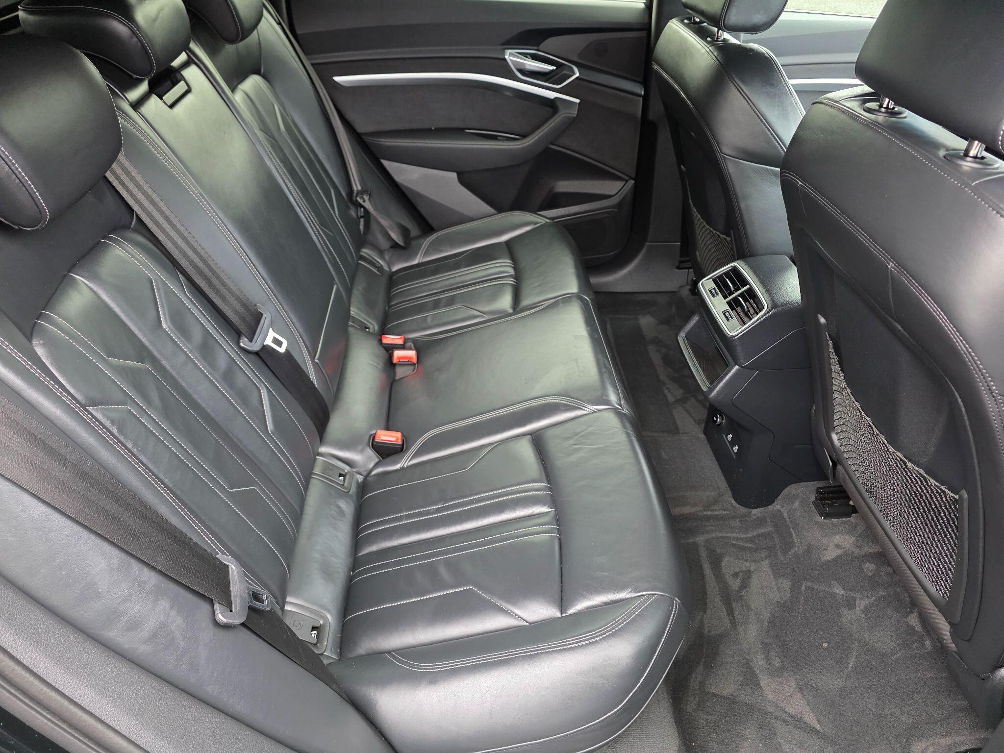 Audi E-Tron view 12