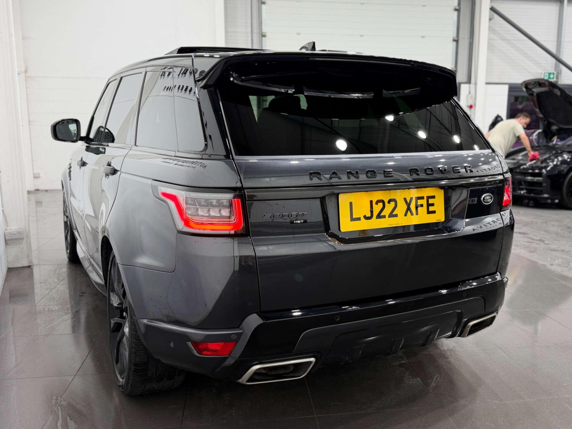 Land Rover Range Rover Sport view 8