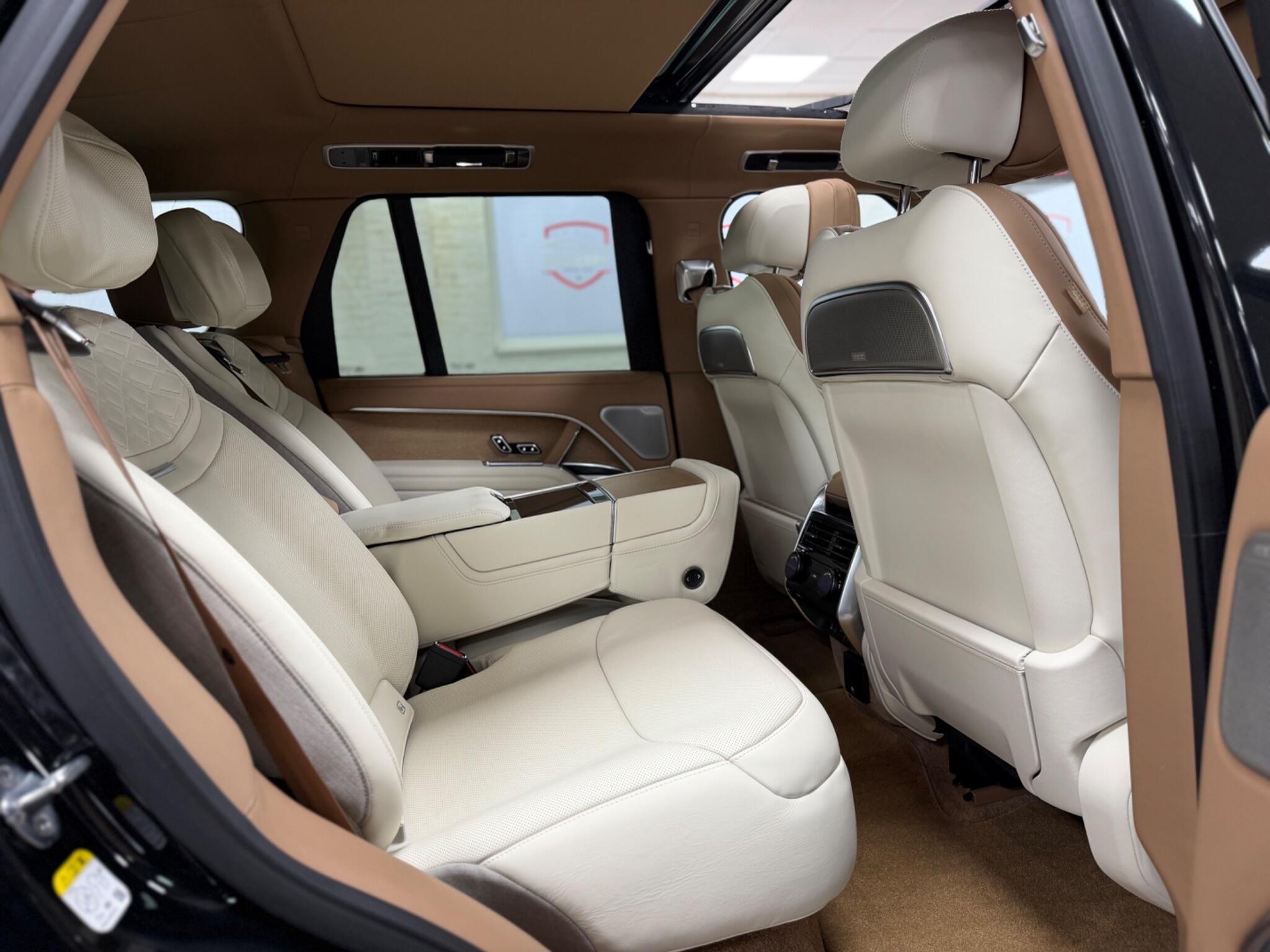 Land Rover Range Rover view 58
