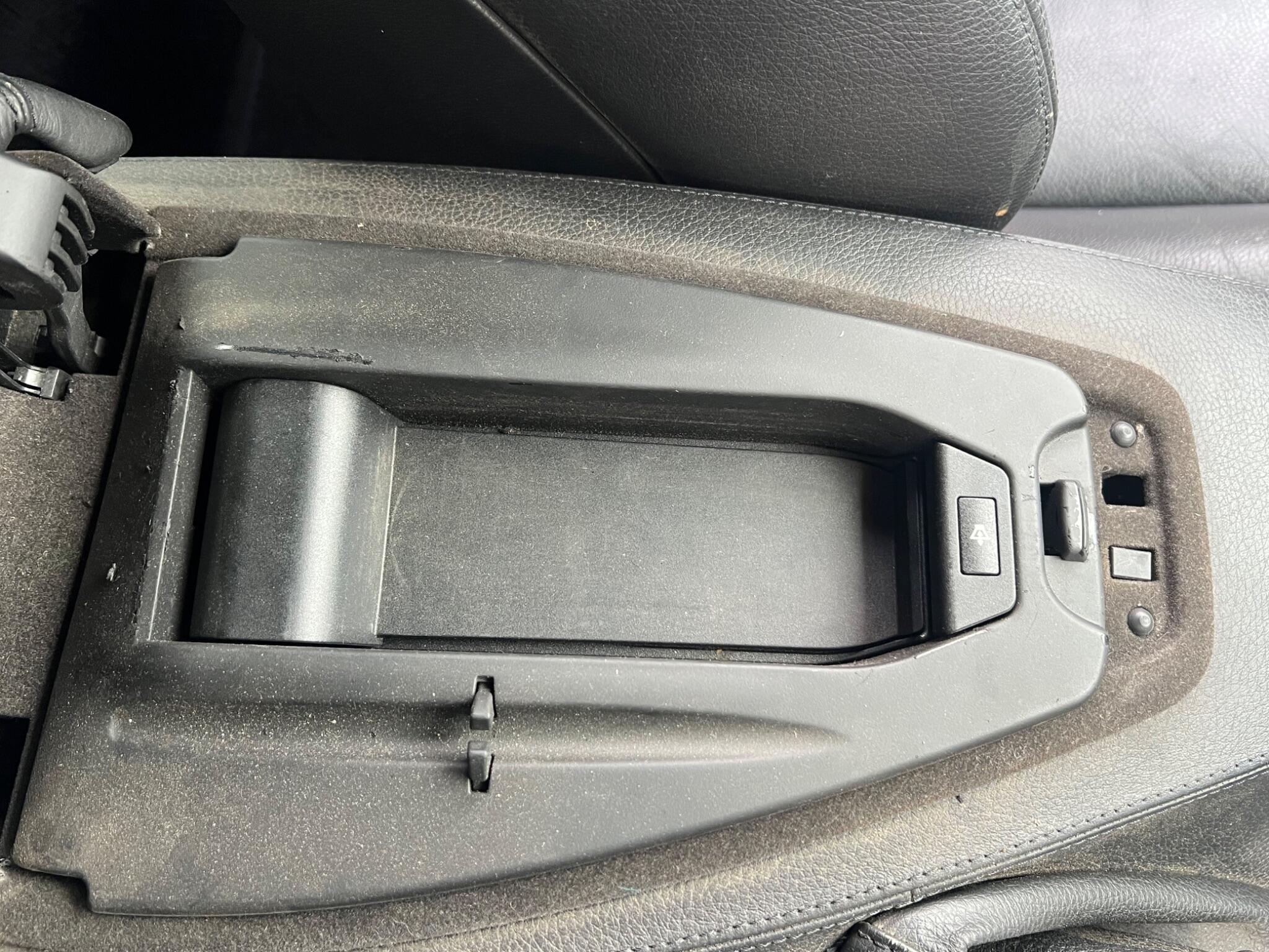 BMW 6 Series view 45