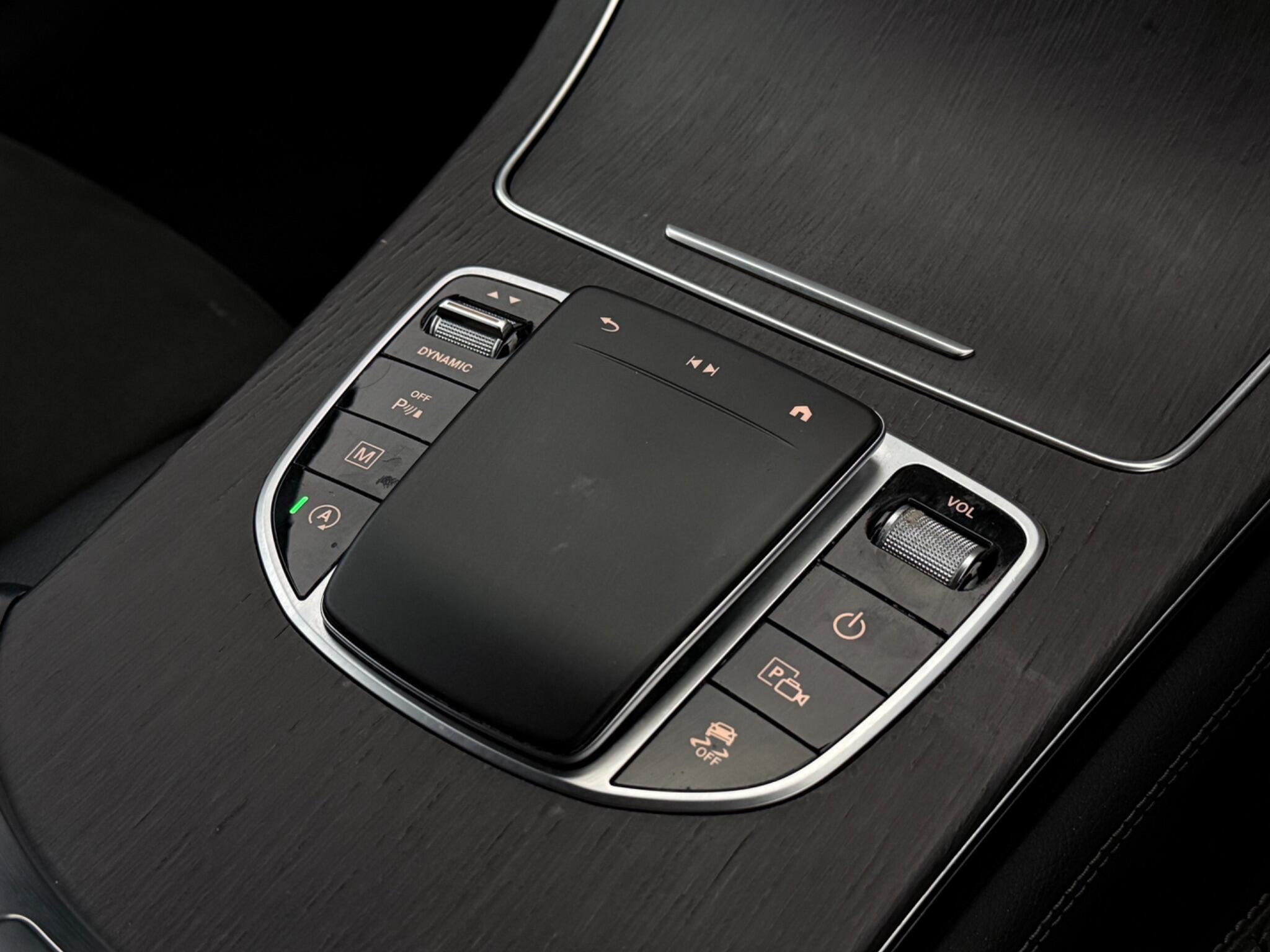 Mercedes-Benz GLC view 25