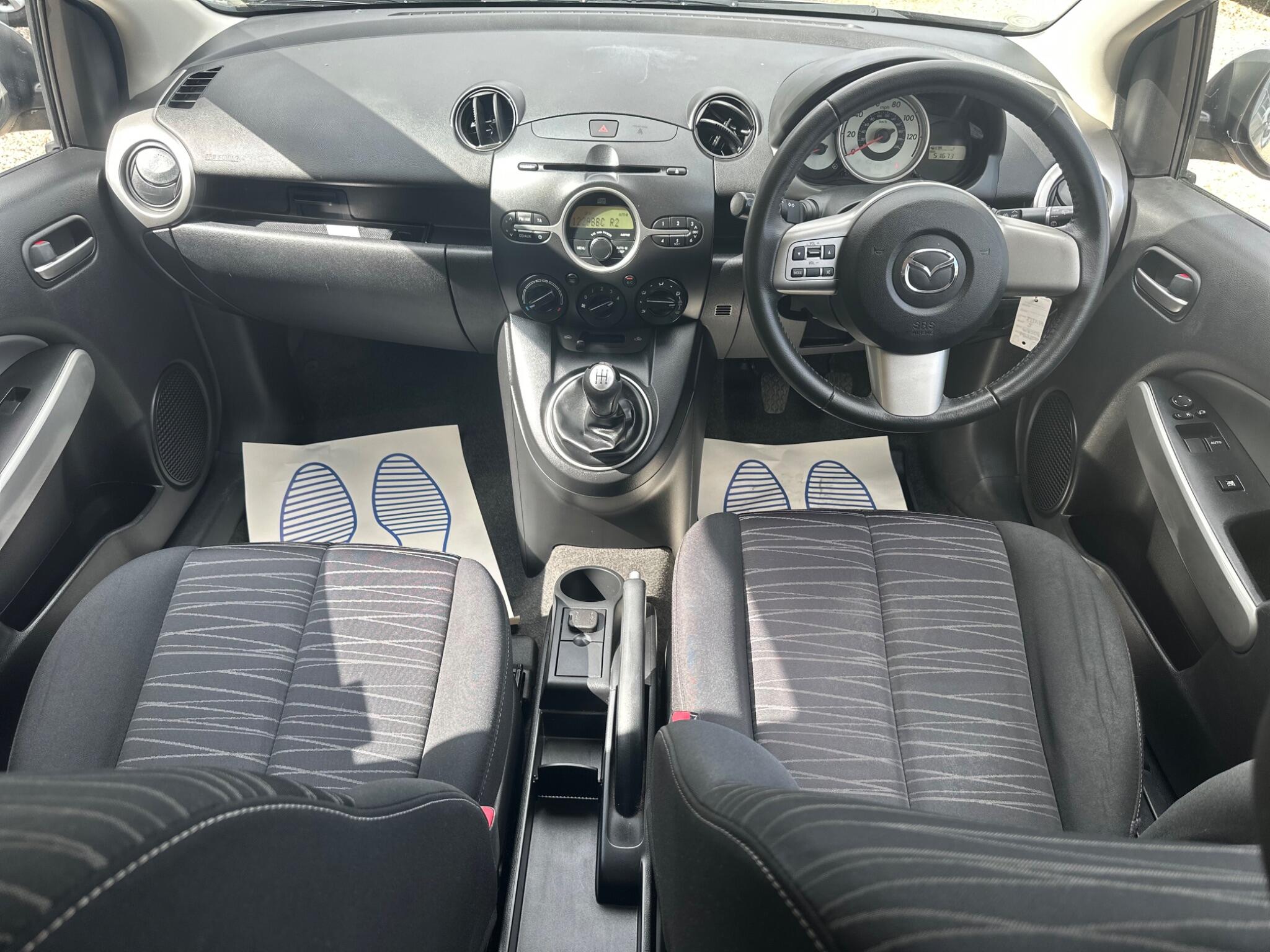 Mazda Mazda2 view 26