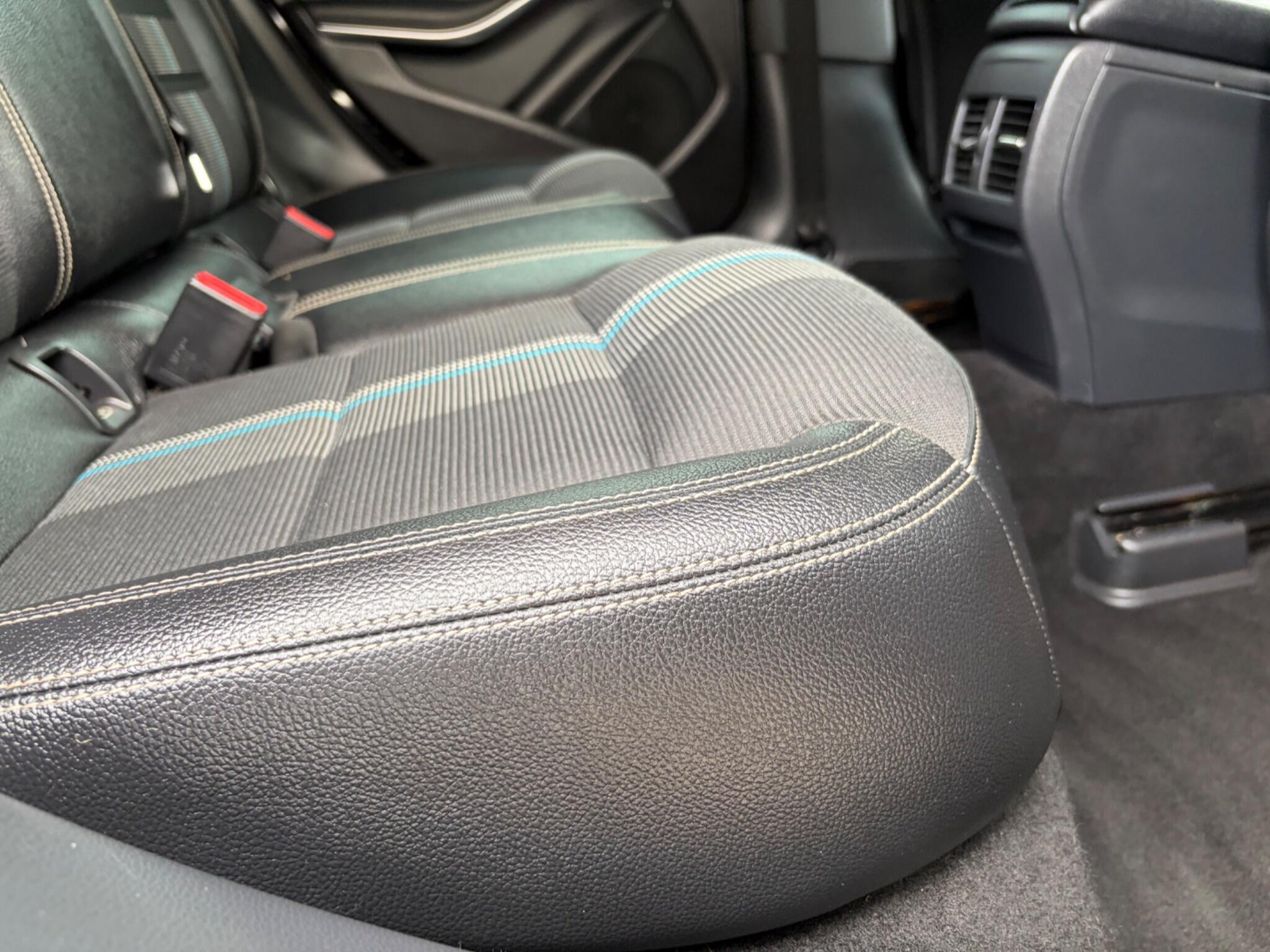 Mercedes-Benz Cla view 60