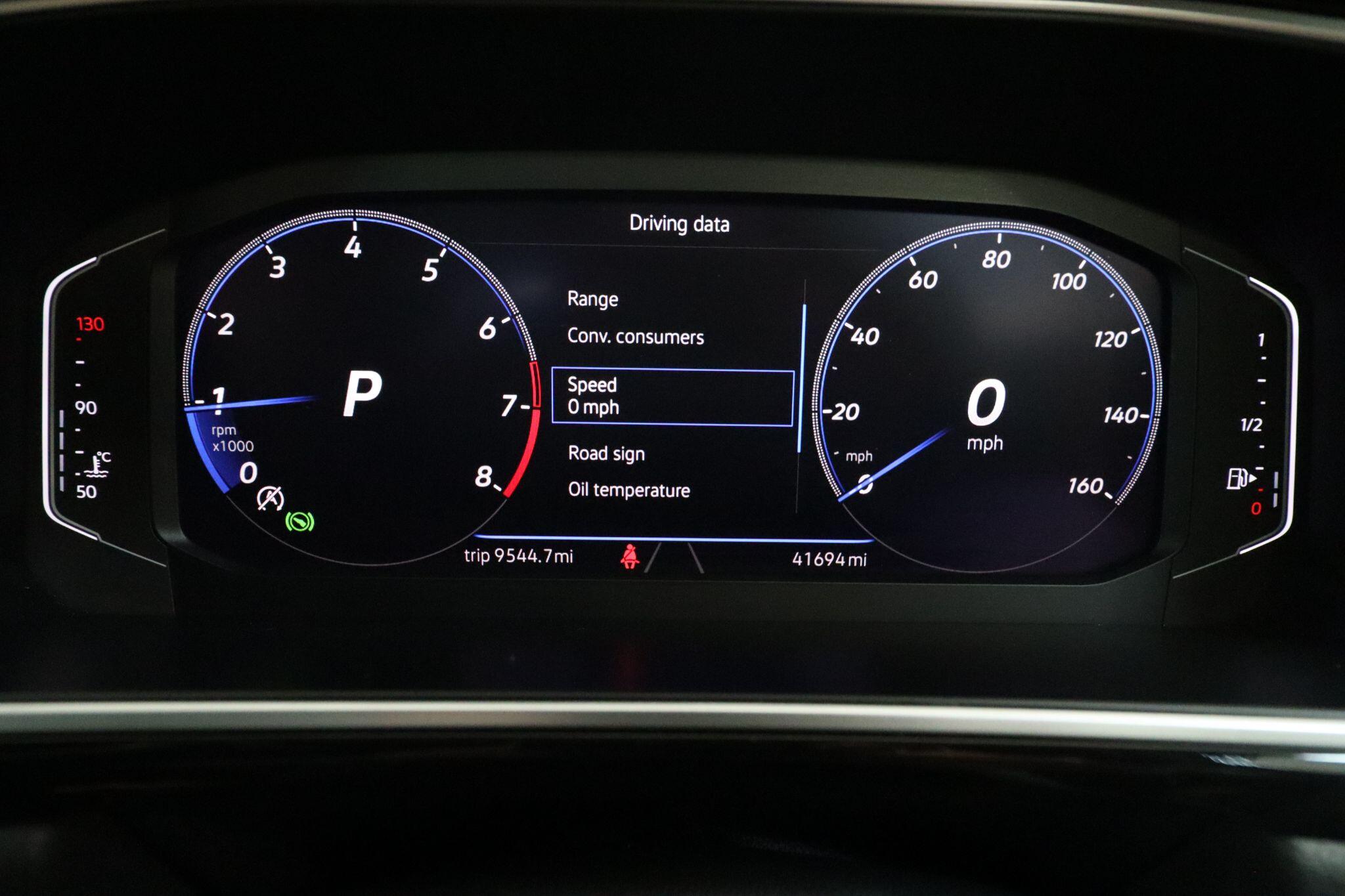 Volkswagen T-Roc view 37