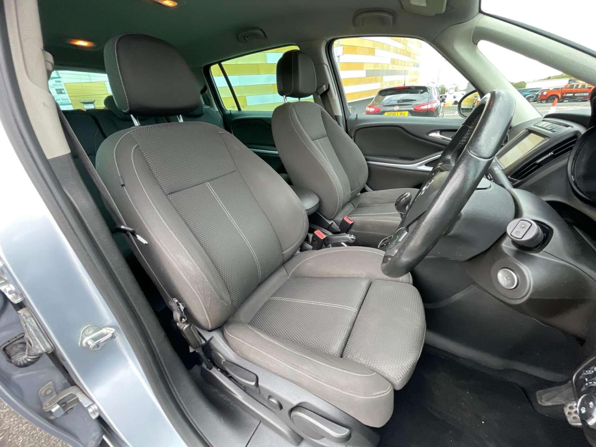 Vauxhall Zafira Tourer view 30
