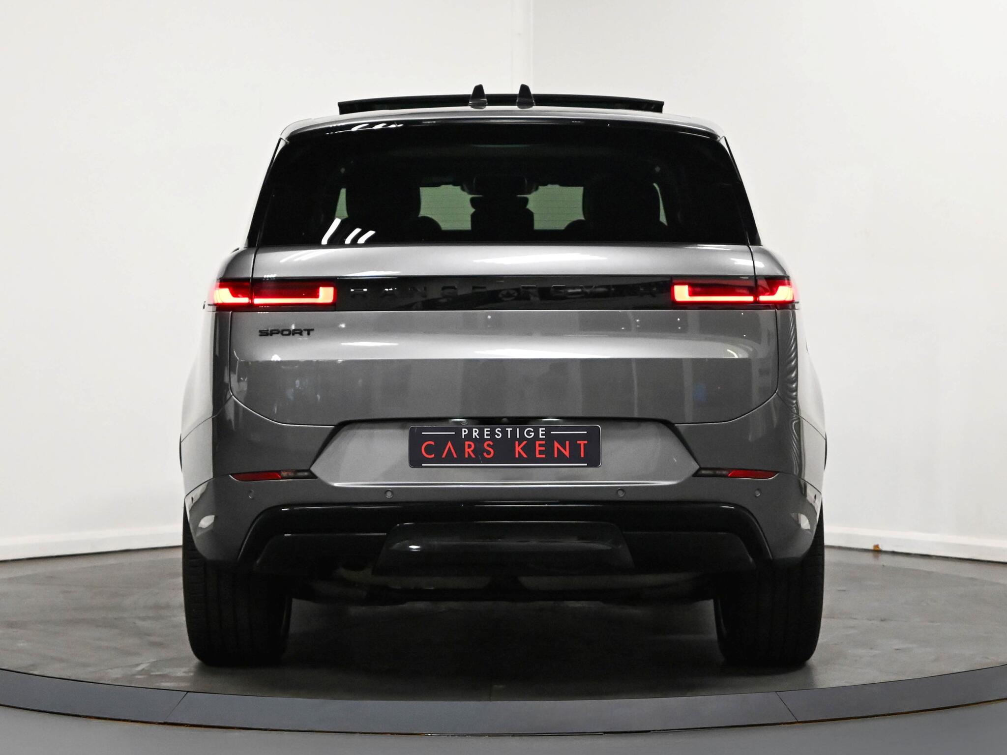 Land Rover Range Rover Sport view 26