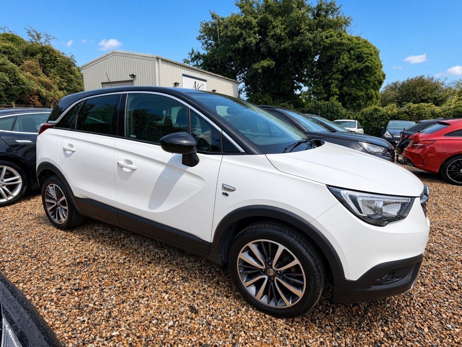 Vauxhall Crossland X view 2