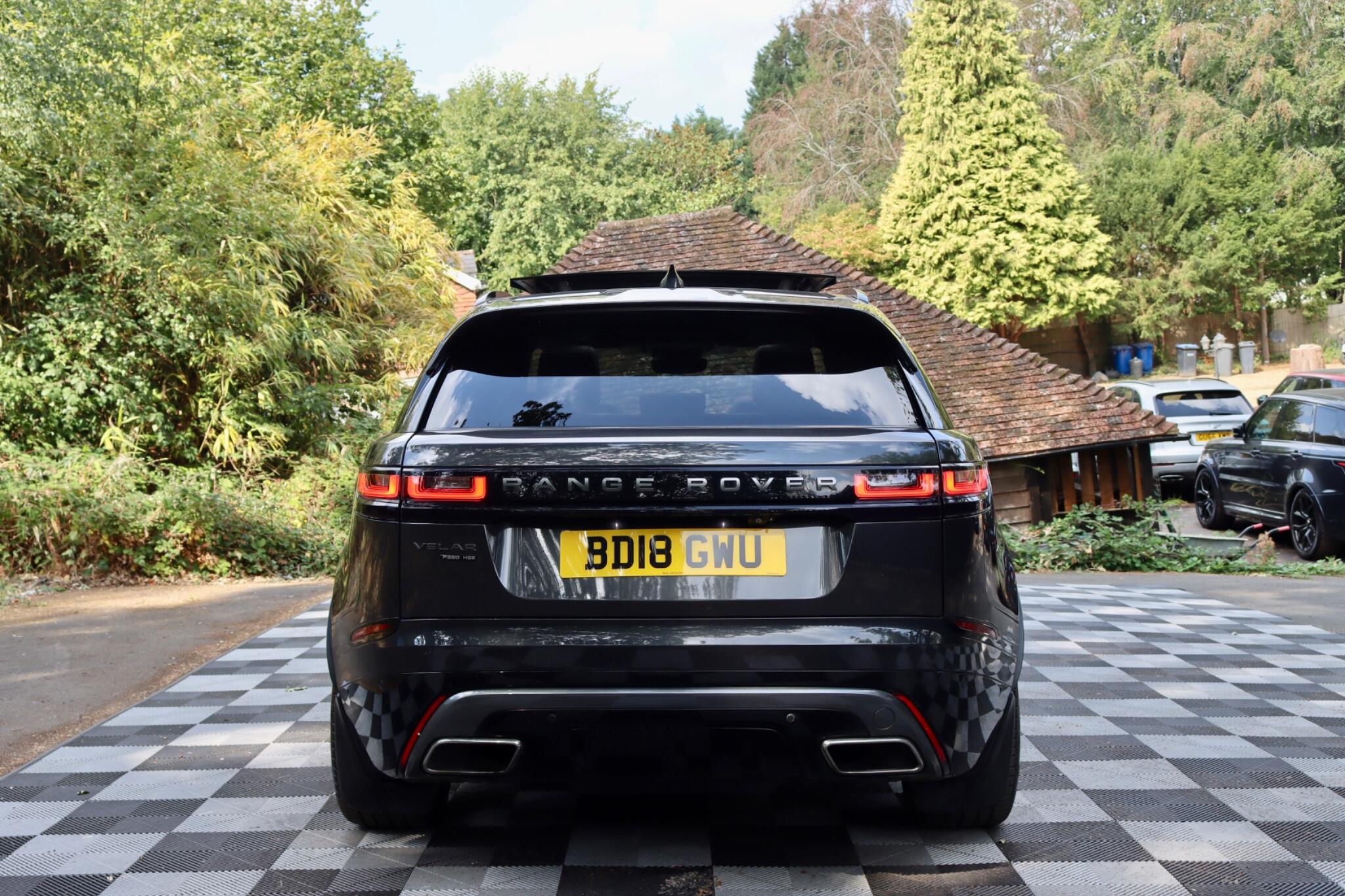 Land Rover Range Rover Velar view 34