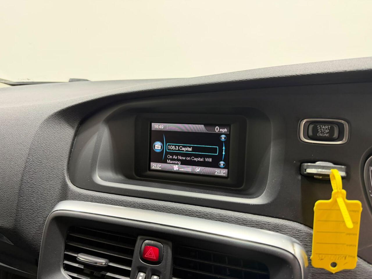 Volvo V40 view 25